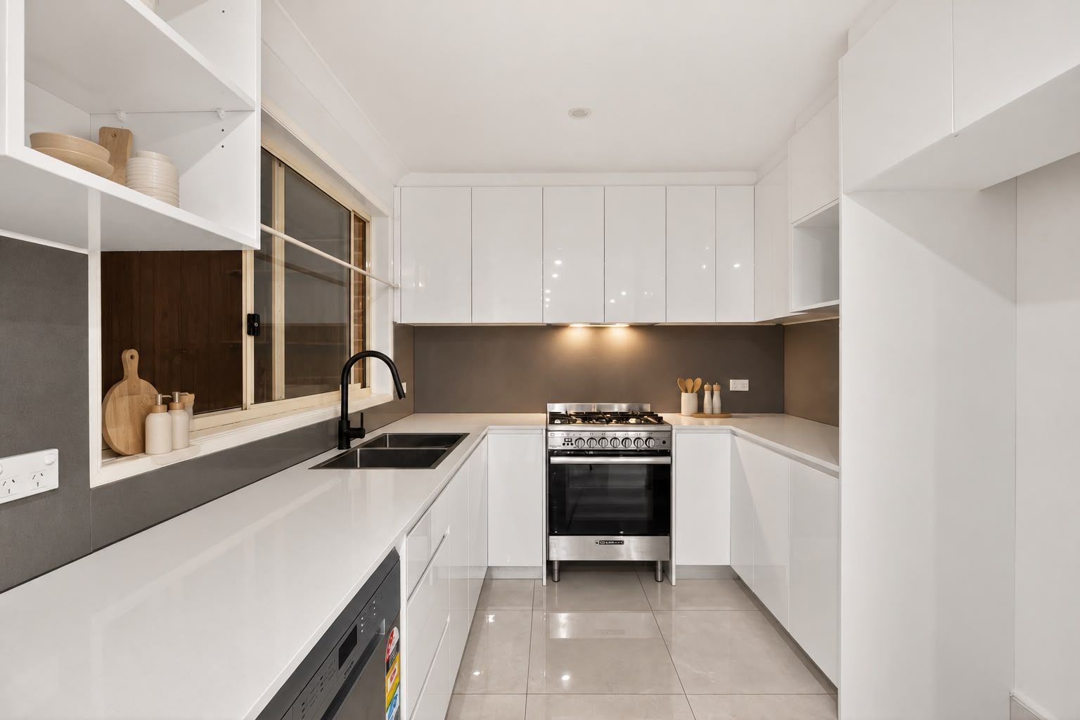 9 Vanessa Place, Macquarie Fields, NSW 2564