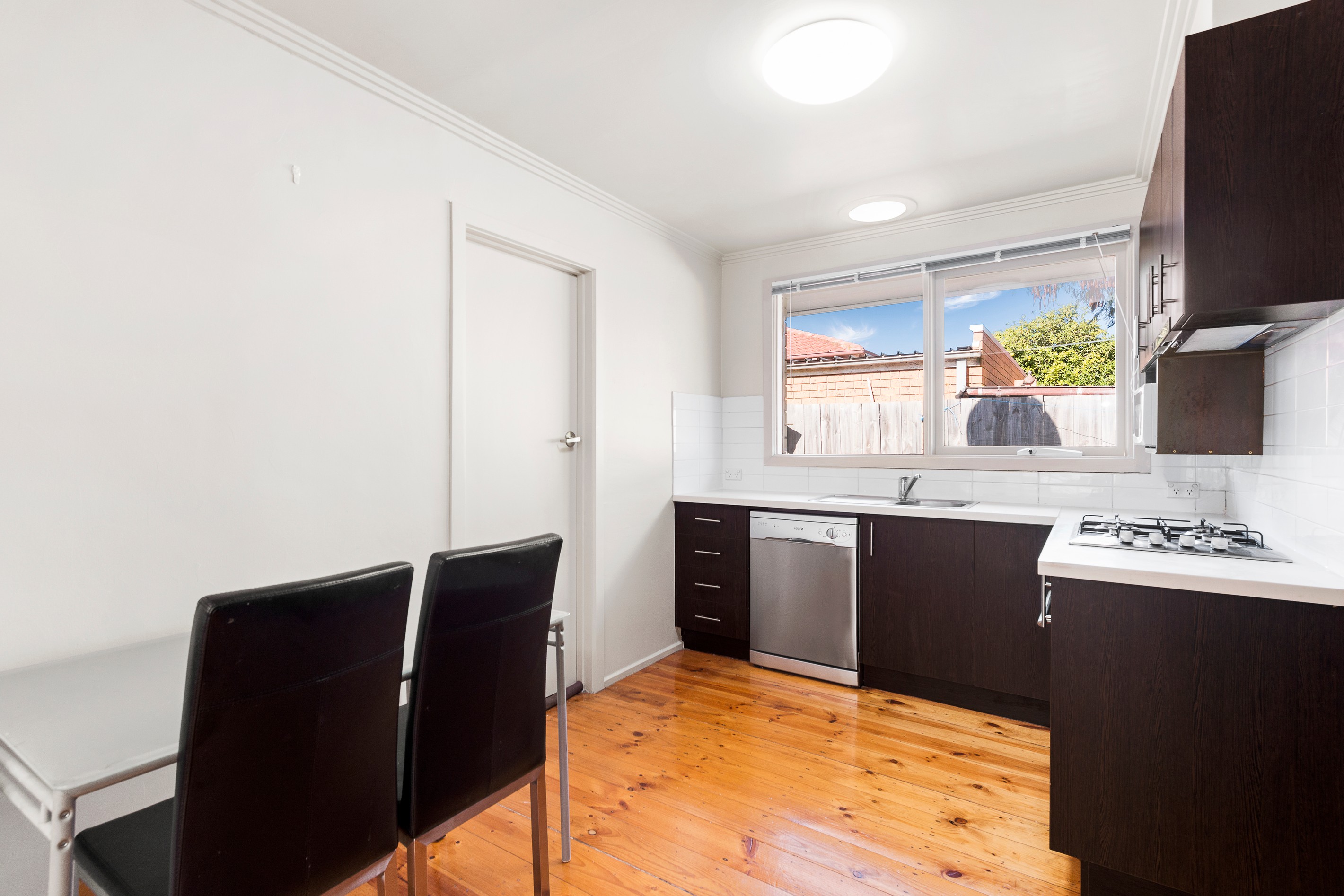 2/4 Burns Avenue, Clayton South, VIC 3169
