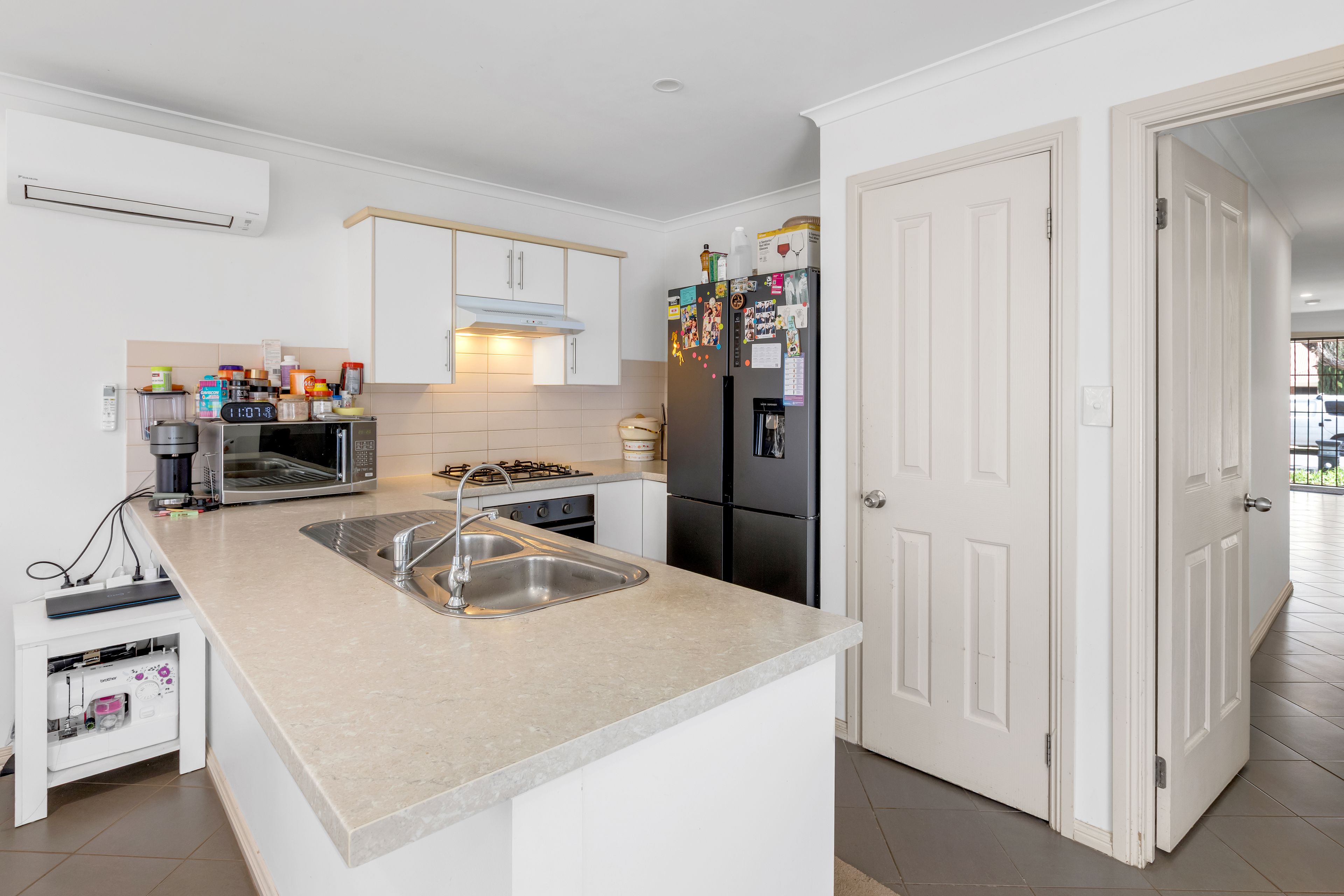 34 Bristol Crescent — photo 3 of 14
