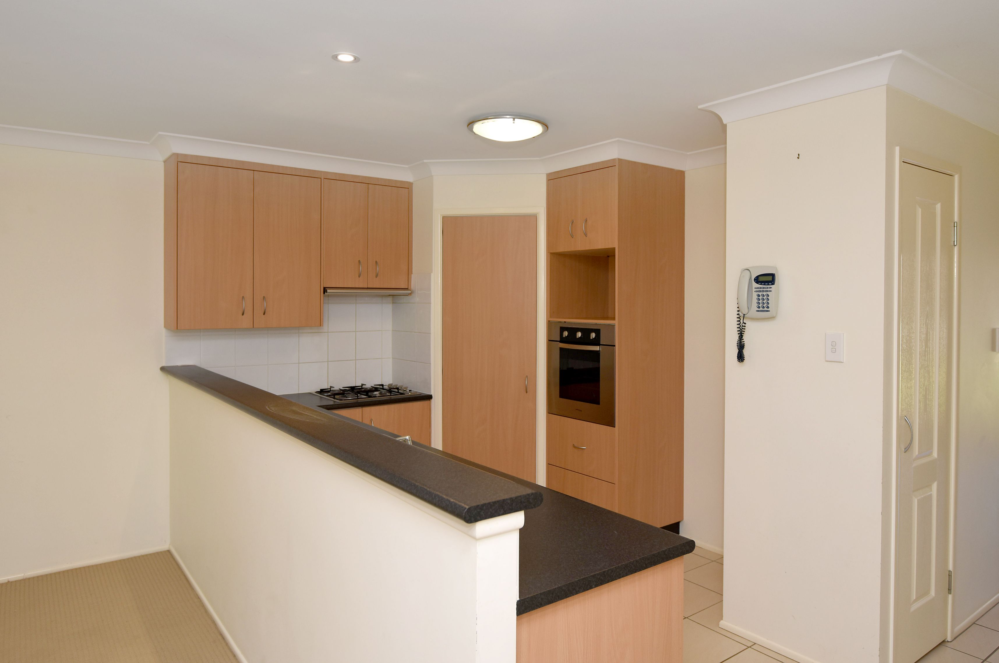 2/75 Kearney Street, Kearneys Spring, QLD 4350