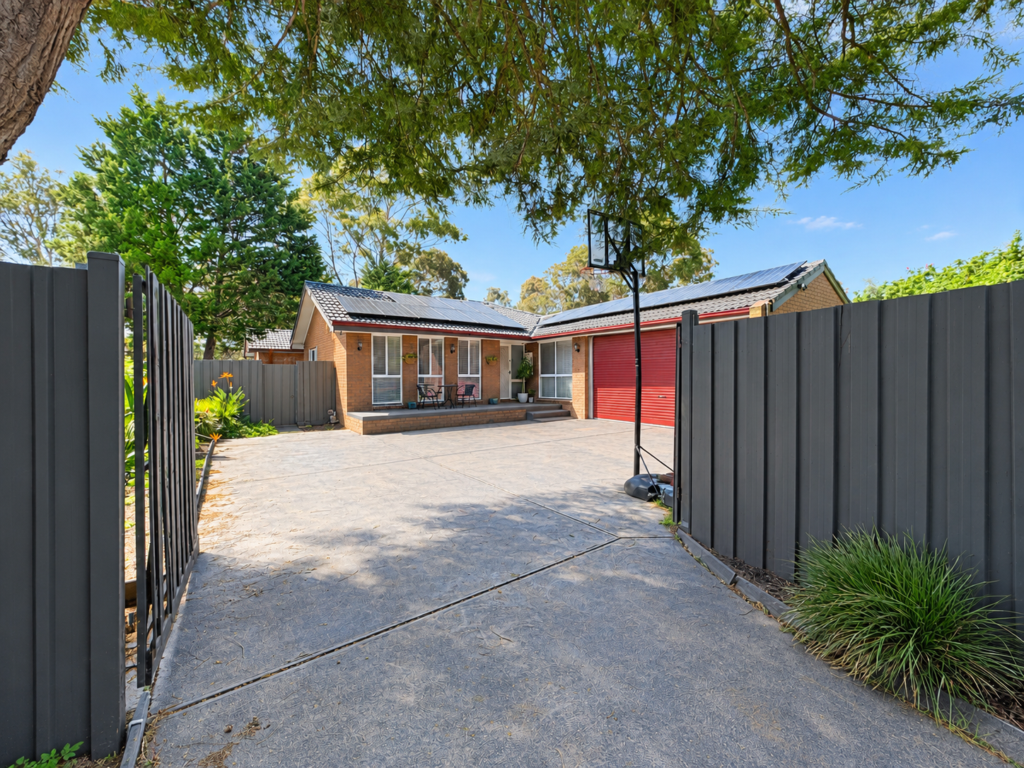 32 Coventry Crescent, Mill Park, VIC 3082