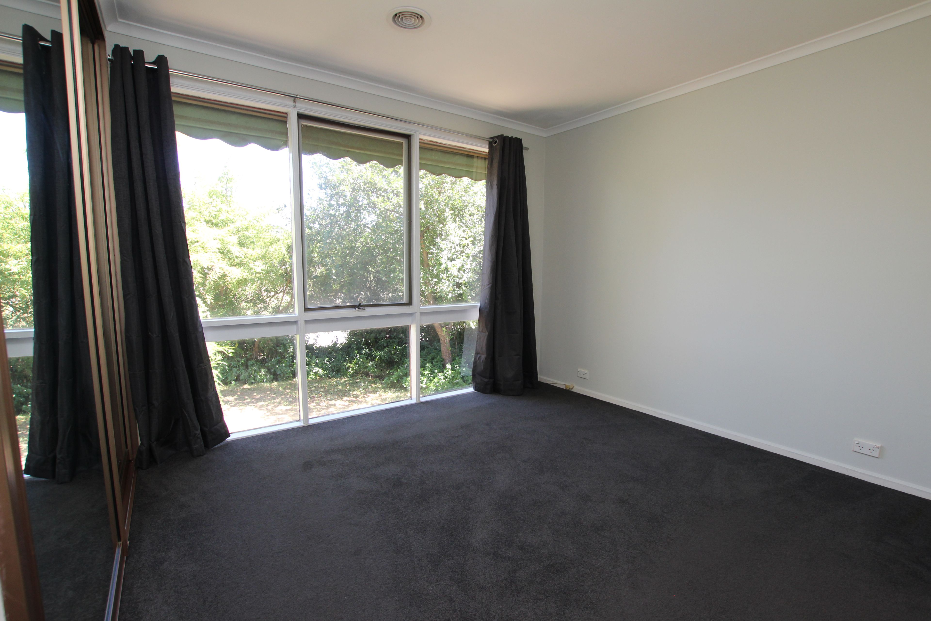 20 Diamantina Crescent — photo 10 of 24