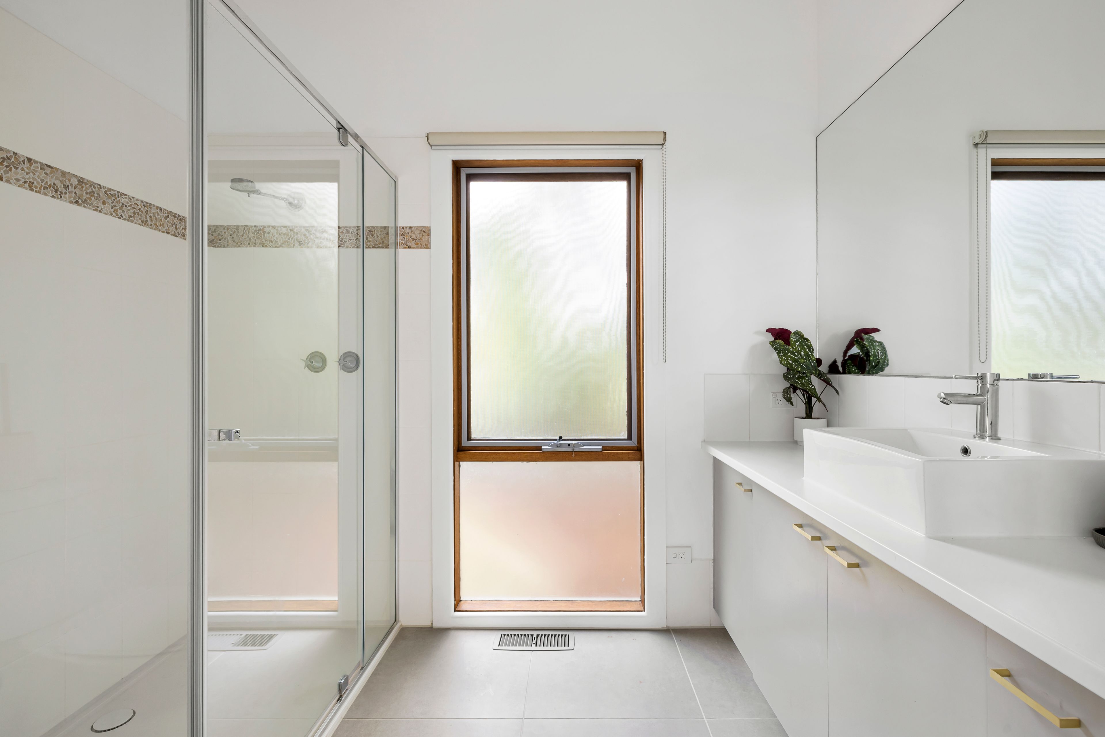 35 Mountain Avenue — photo 11 of 15