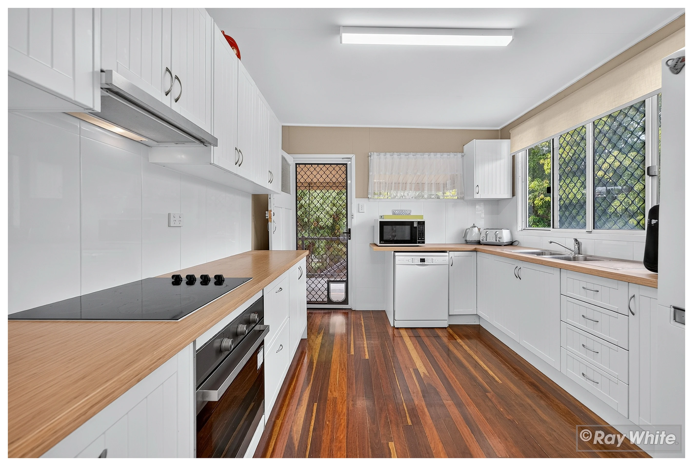 29 Cowap Street, Park Avenue, QLD 4701