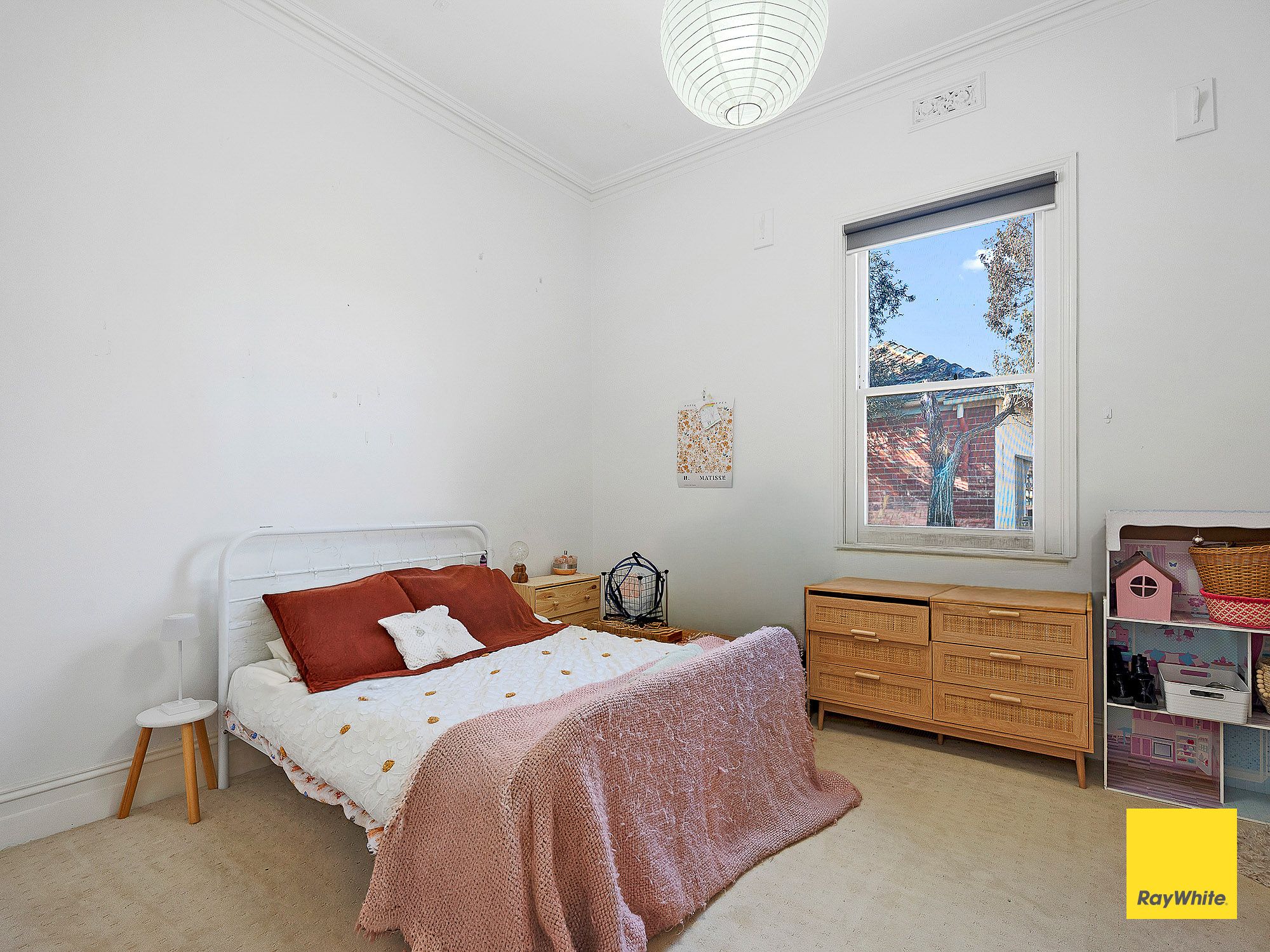 82 Gladstone Street — photo 12 of 18