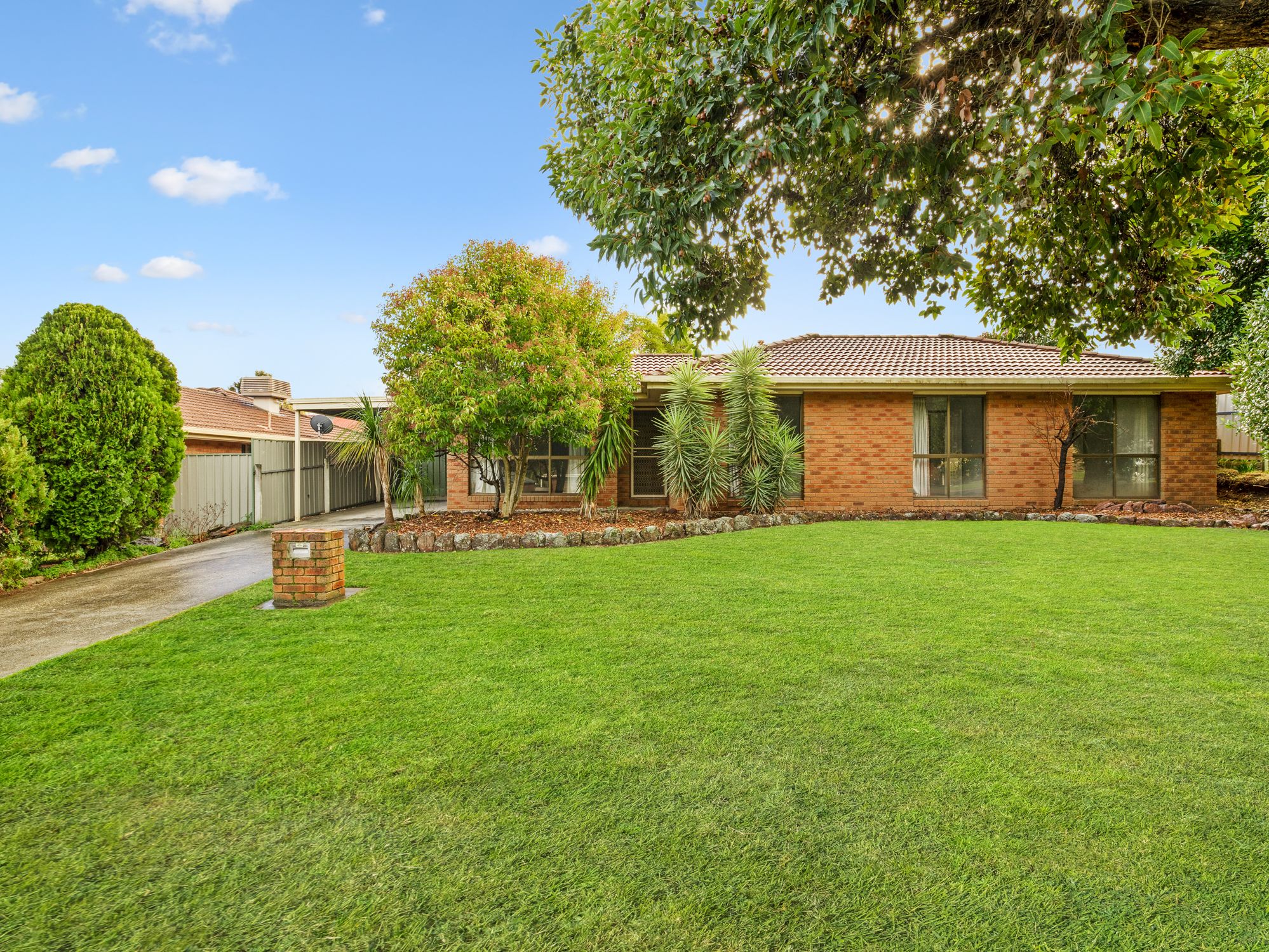 18 Maryville Way — photo from Ray White Albury Central