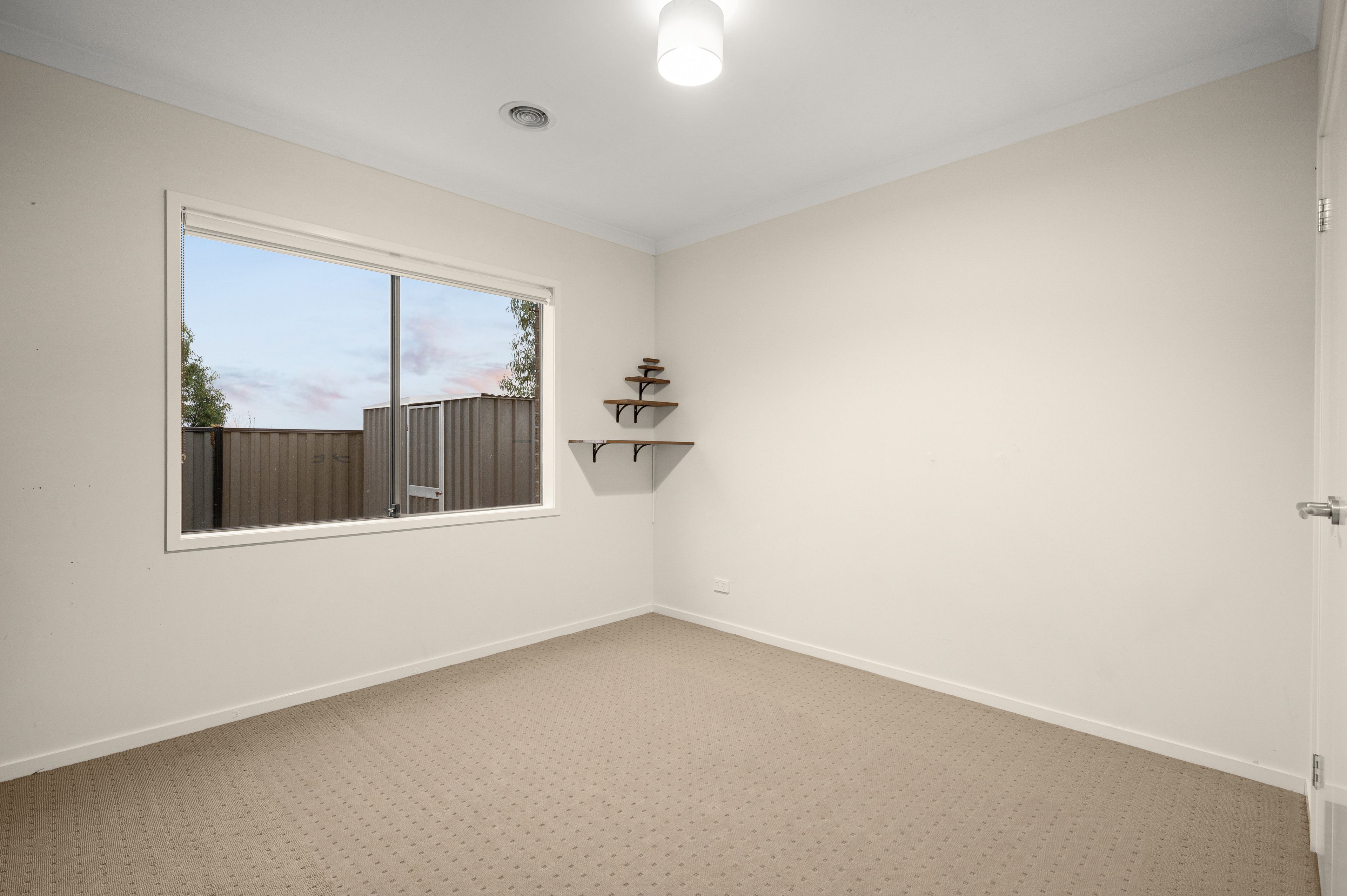 84 Windermere Boulevard — photo 20 of 30