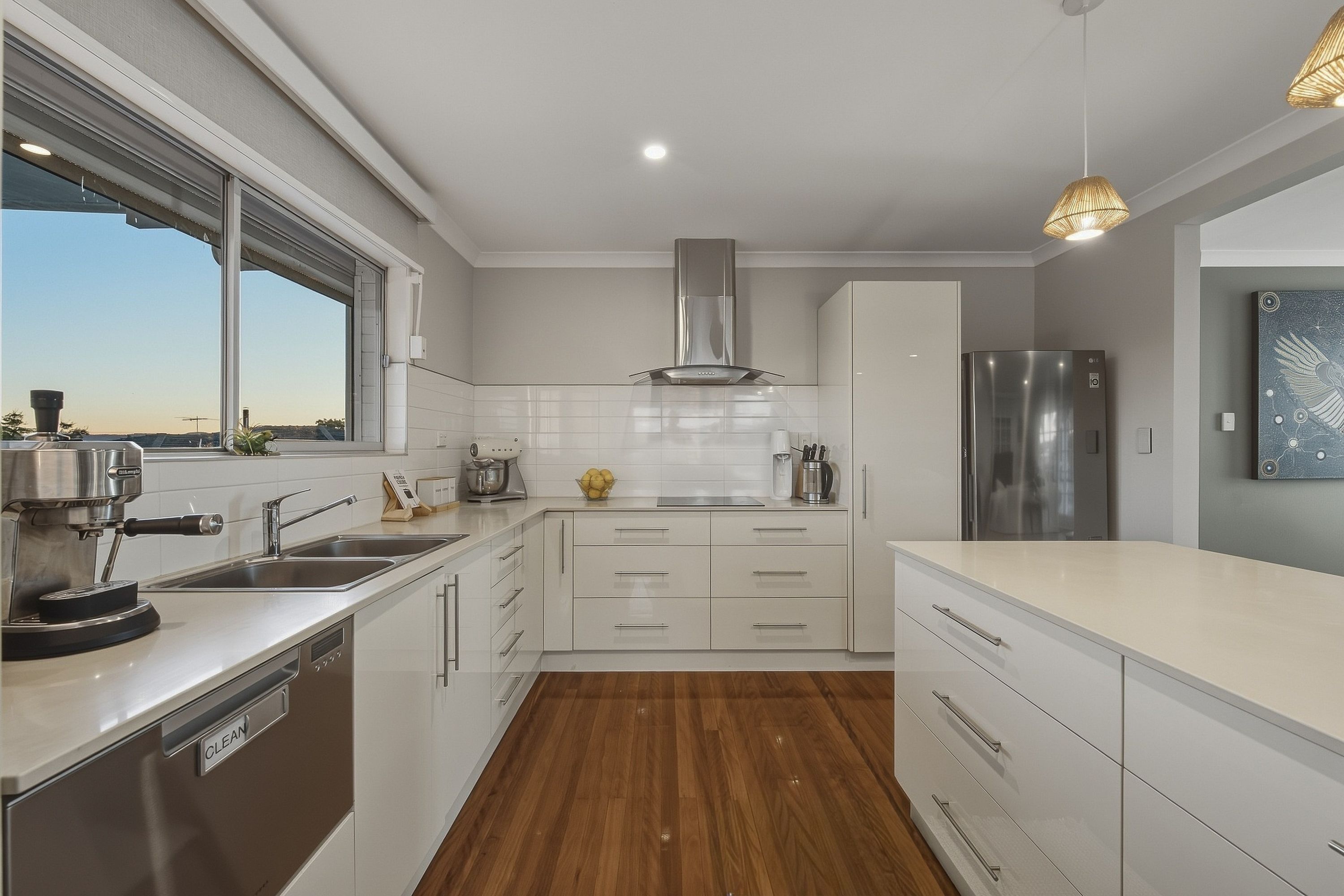 38 Dargie Street — photo 8 of 30