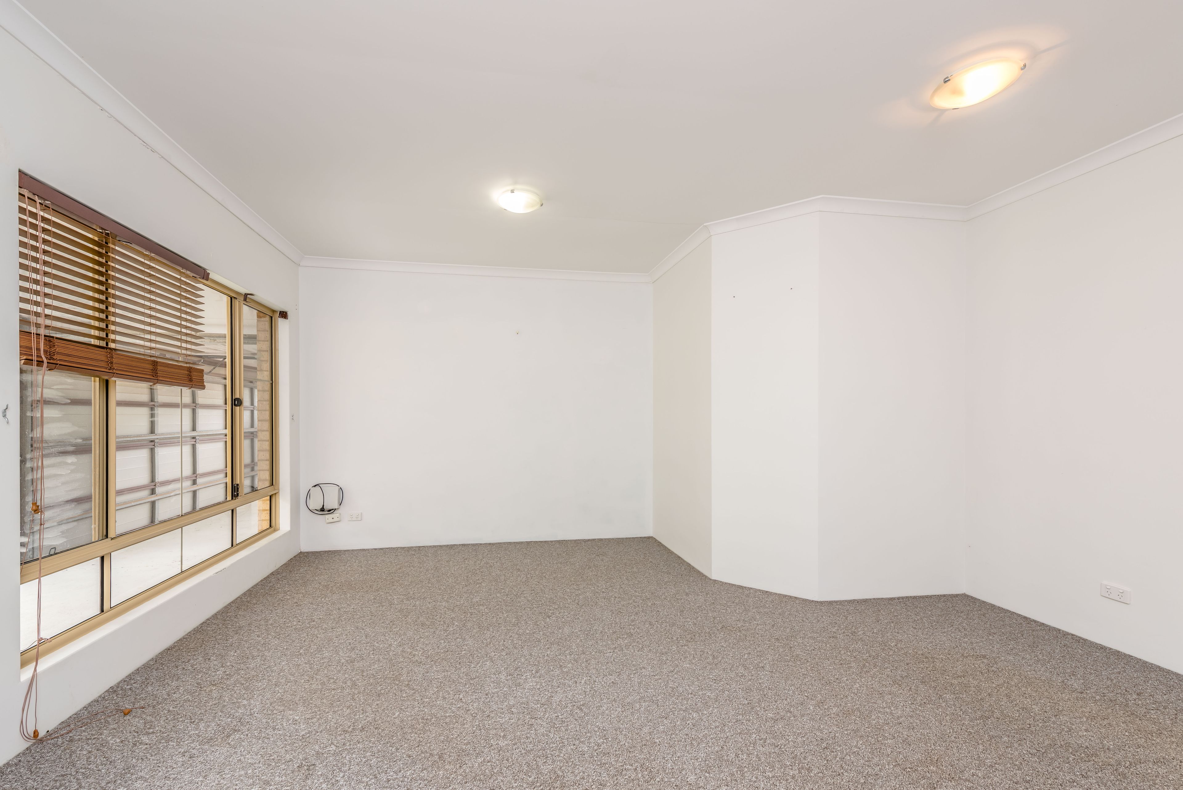 22 Hillview Drive, Drummond Cove, WA 6532