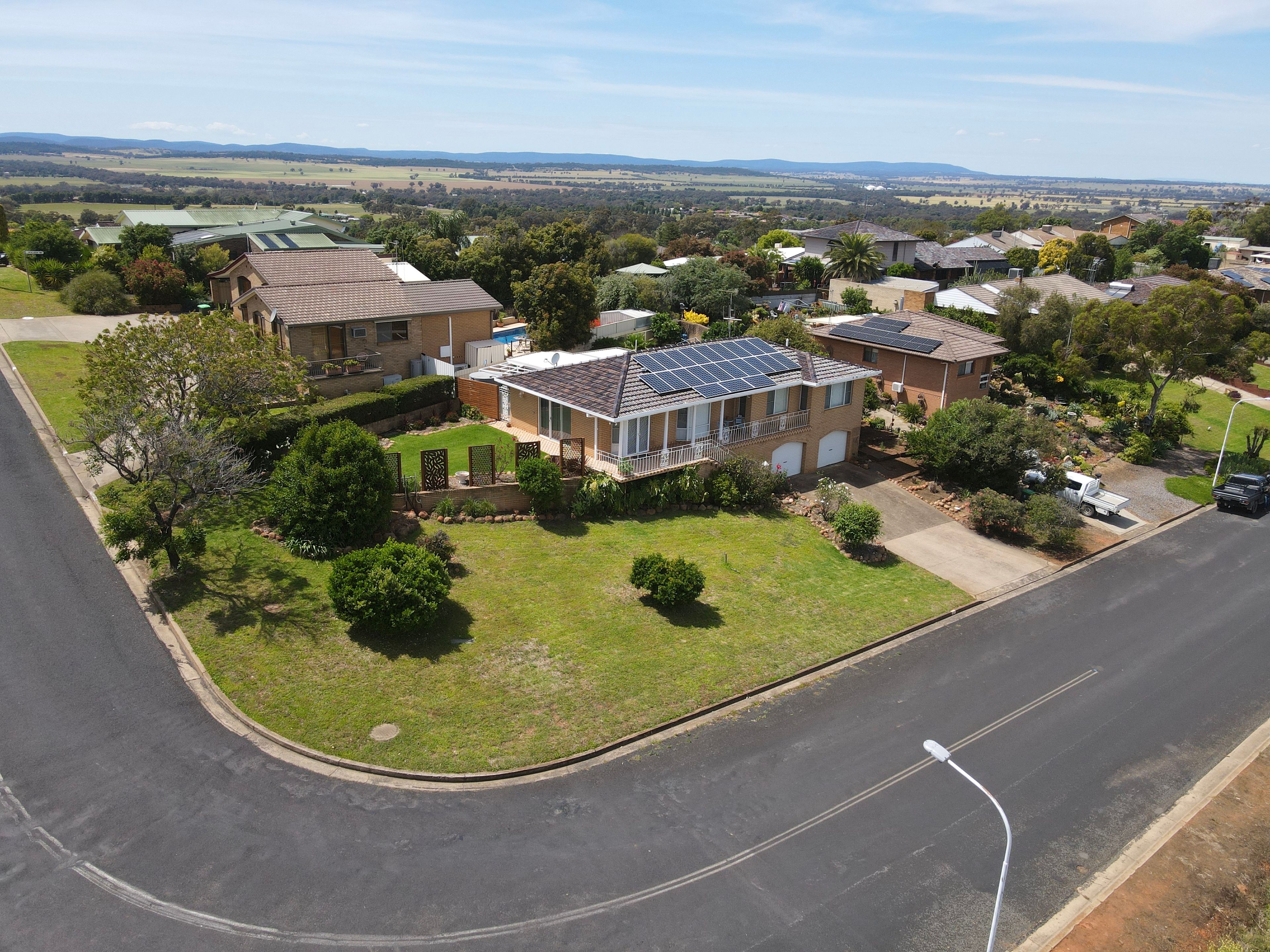 49 Barton Street, Parkes, NSW 2870
