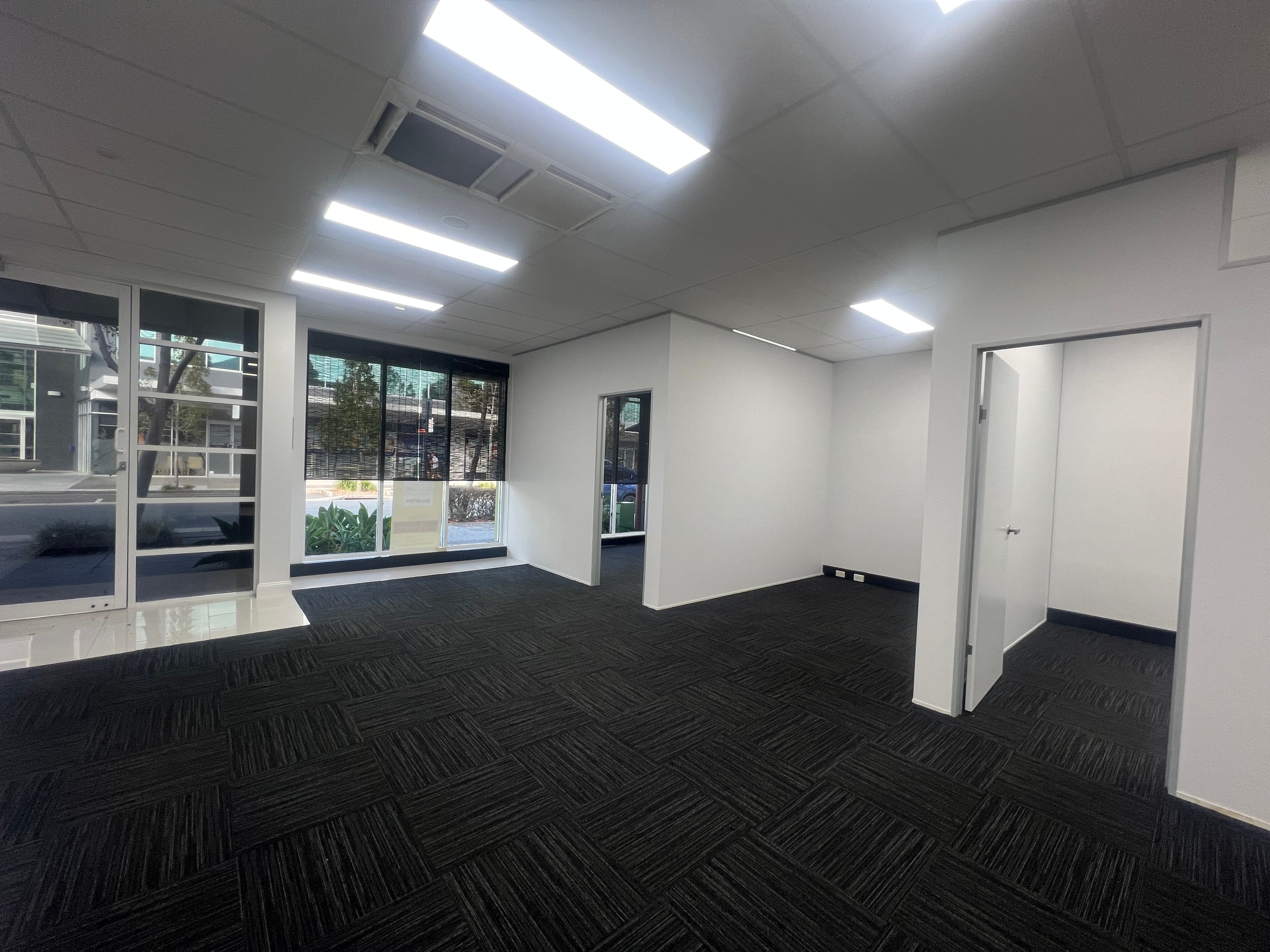 1/18 Lake Street, Varsity Lakes, QLD 4227