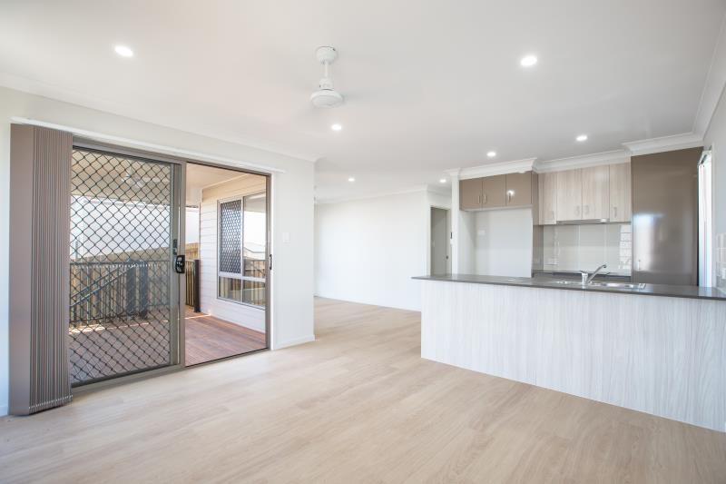 27 Stormbird Street, Redbank Plains, QLD 4301