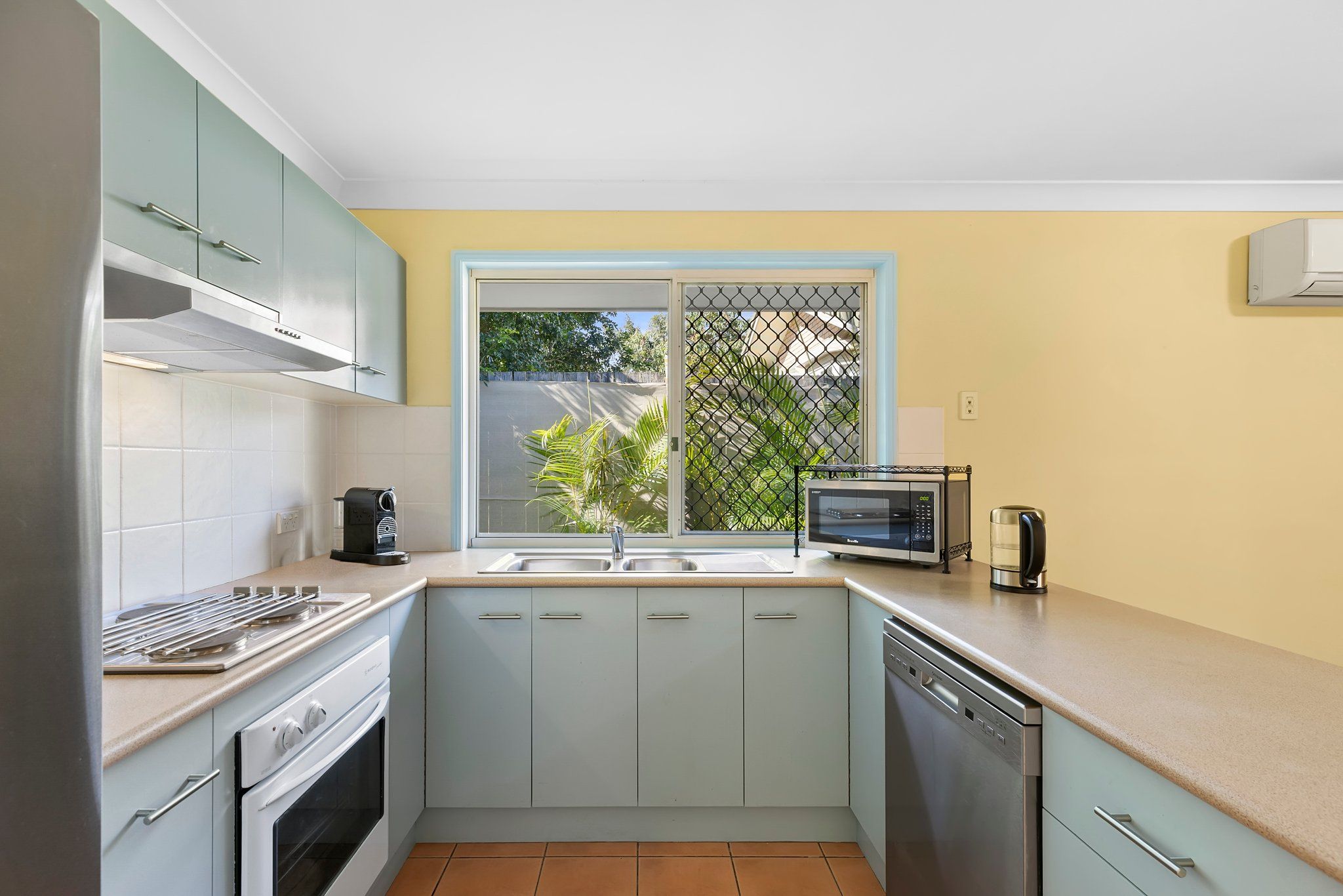 3 Chatfield Close — photo 3 of 8