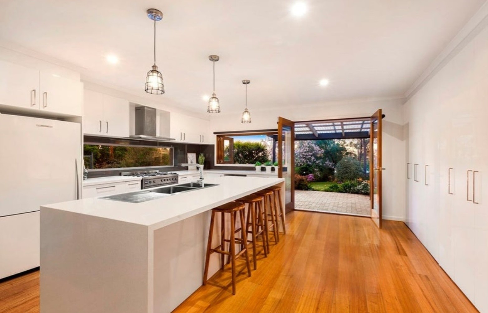 13 Anderson Street, Ferntree Gully, VIC 3156
