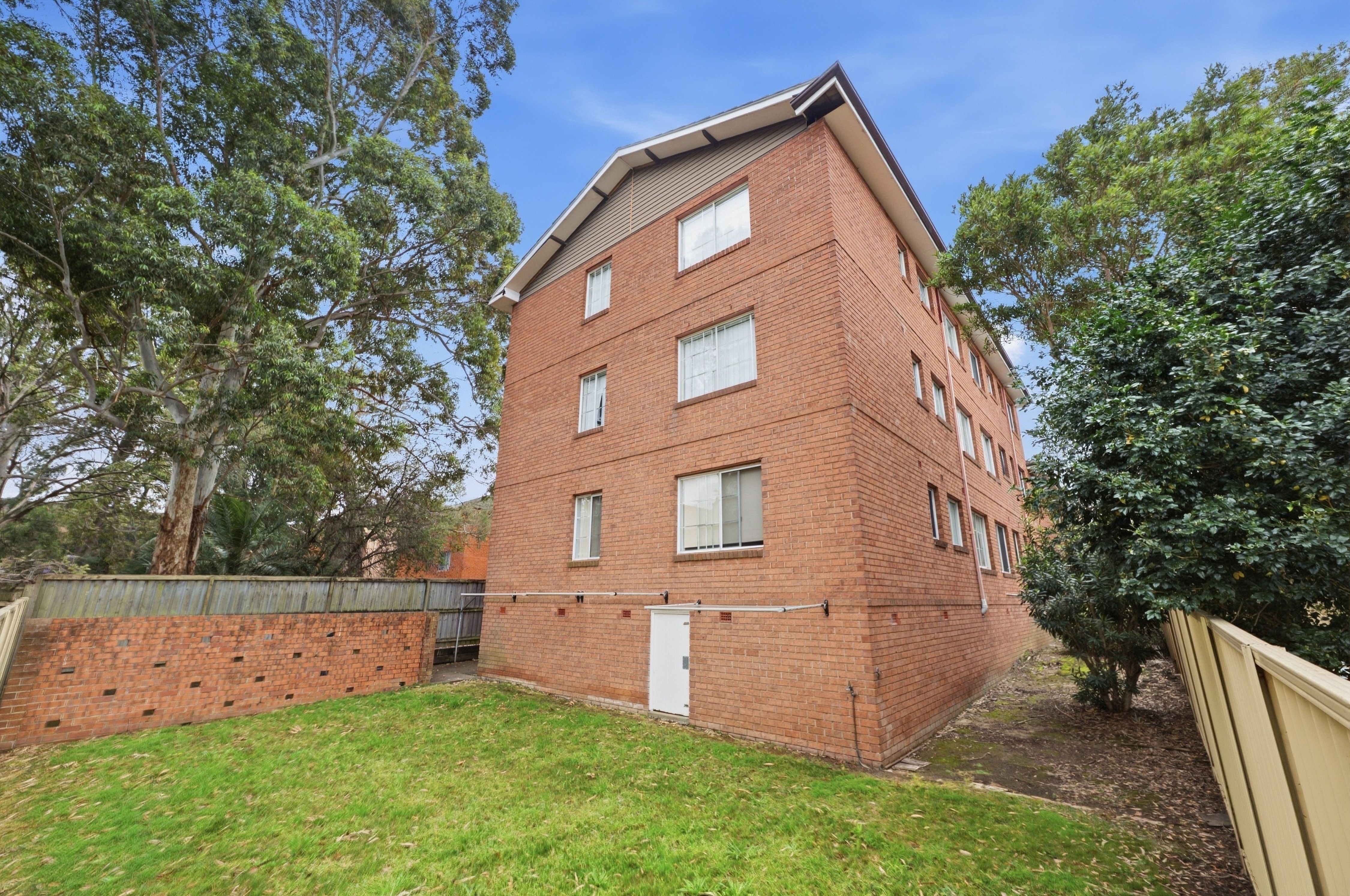 15 Castle Street — photo 4 of 16