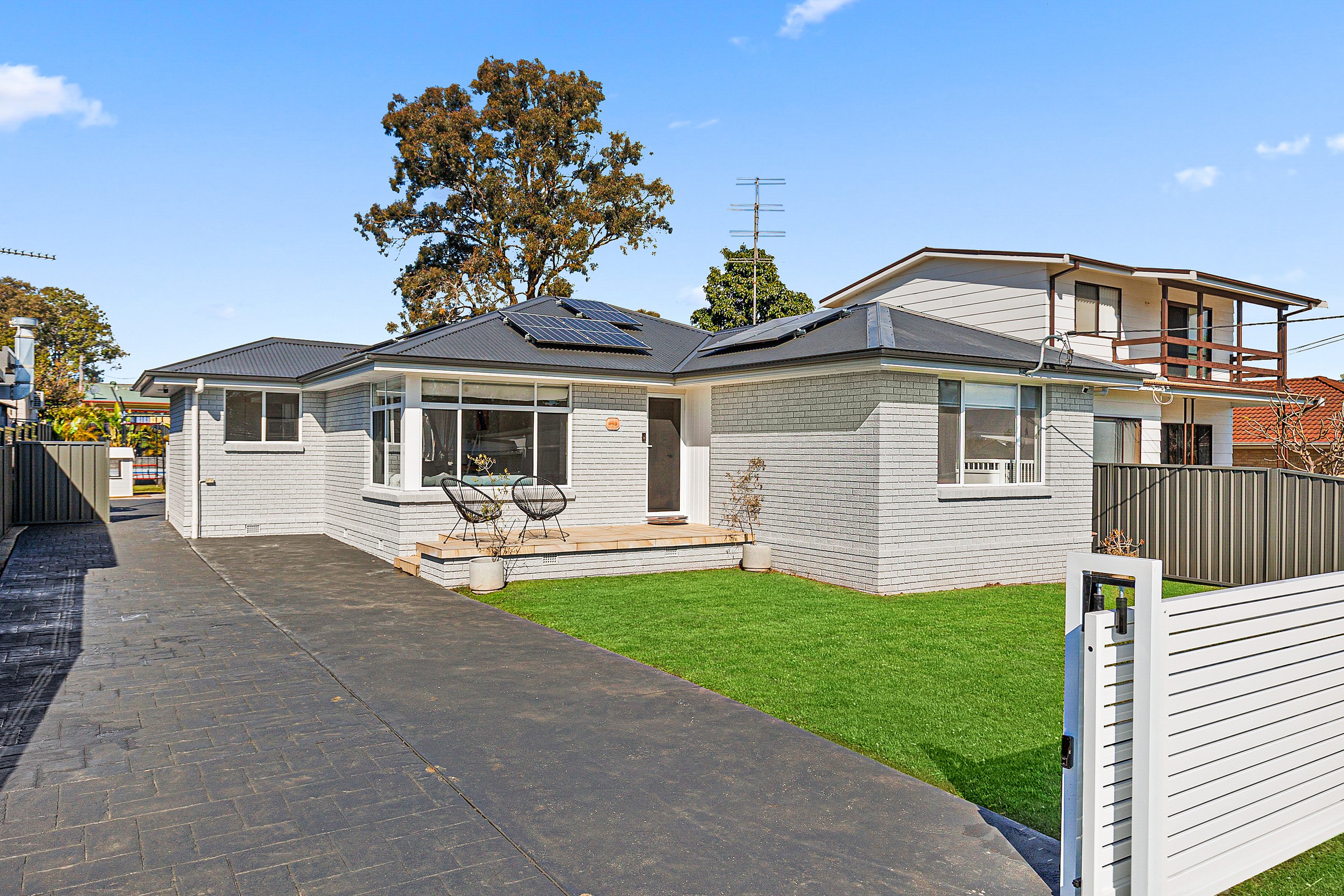 83 Barton Street, Oak Flats, NSW 2529