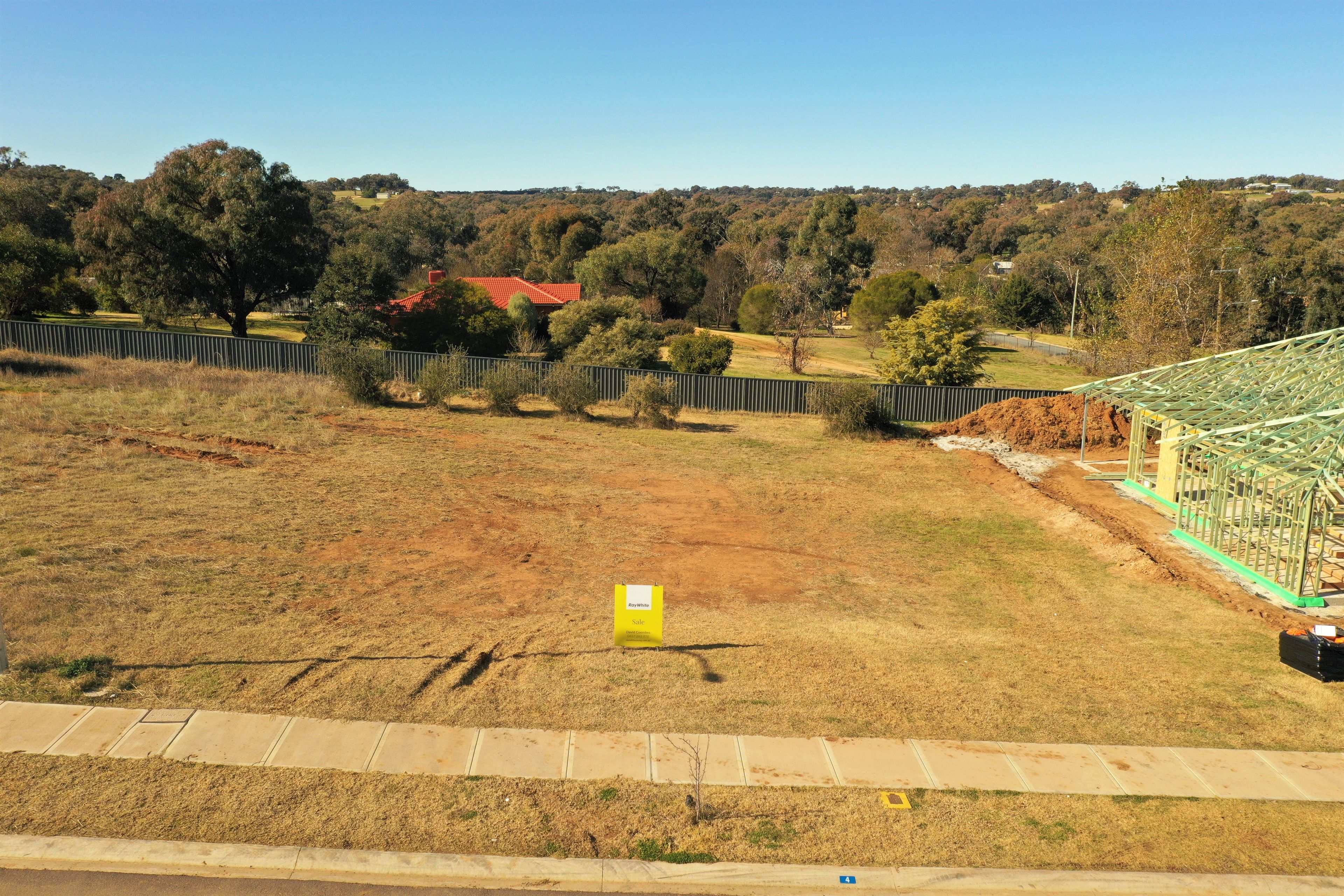 4 Nellee Place, Young NSW 2594