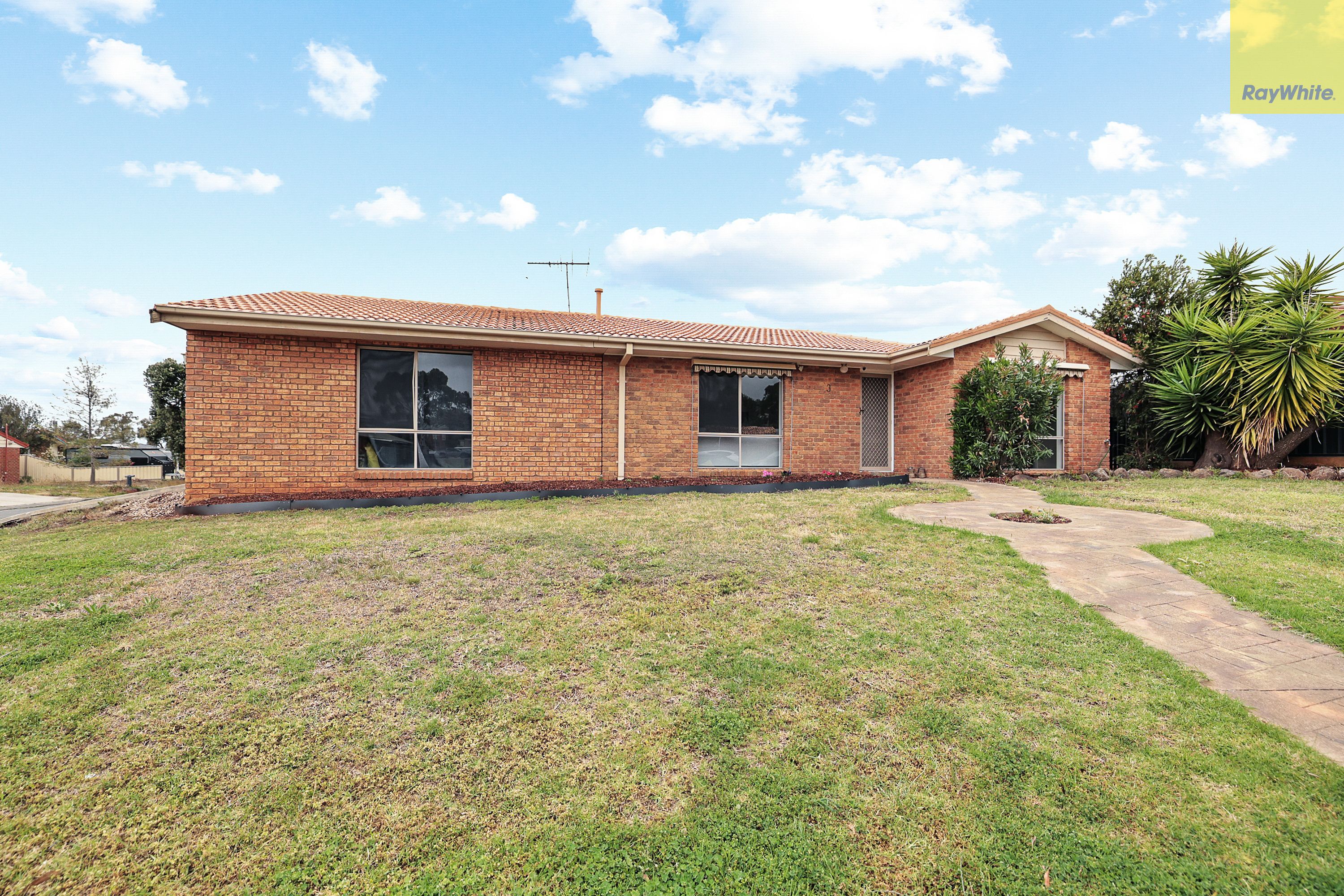 3 Mcleod Drive, Darley VIC 3340