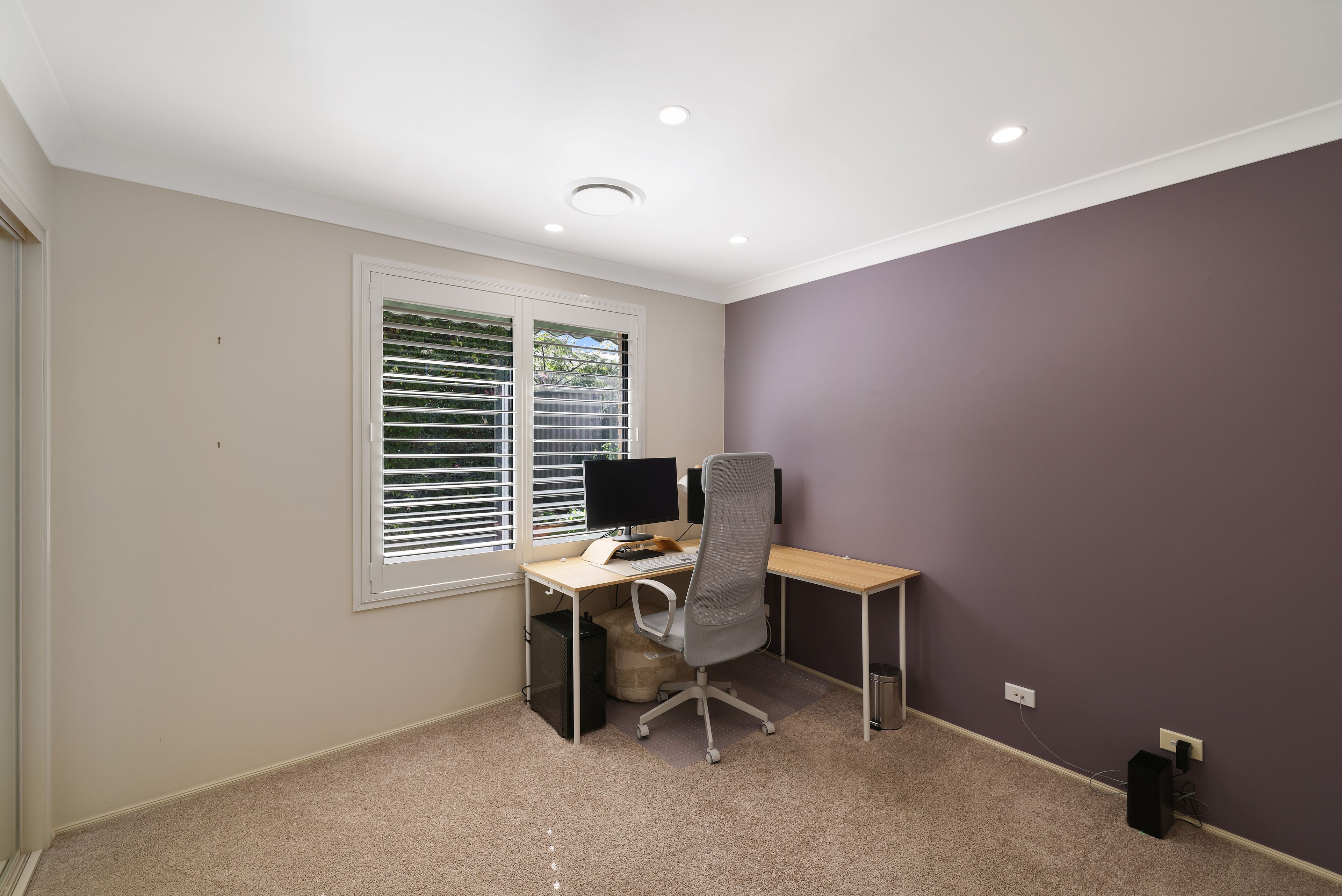 42 Stott Crescent — photo 11 of 25