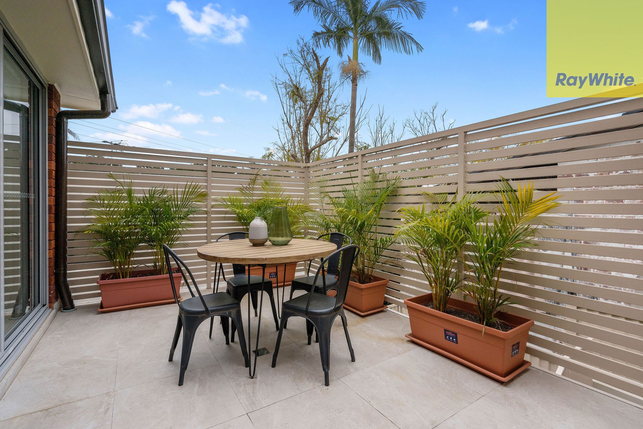 979 Henry Lawson Drive — photo 12 of 16