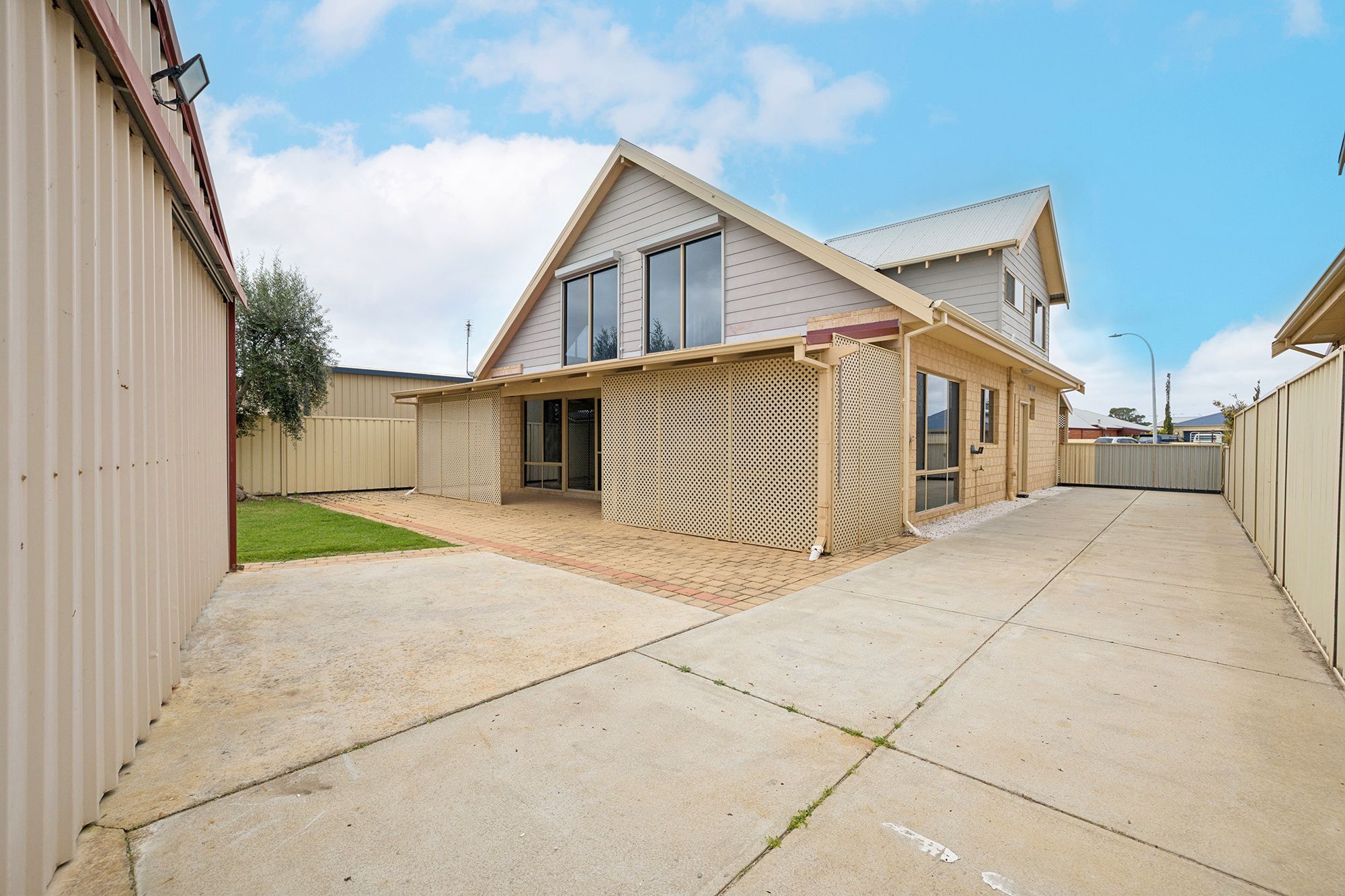 1/7 Clough Place — photo from Ray White Lancelin