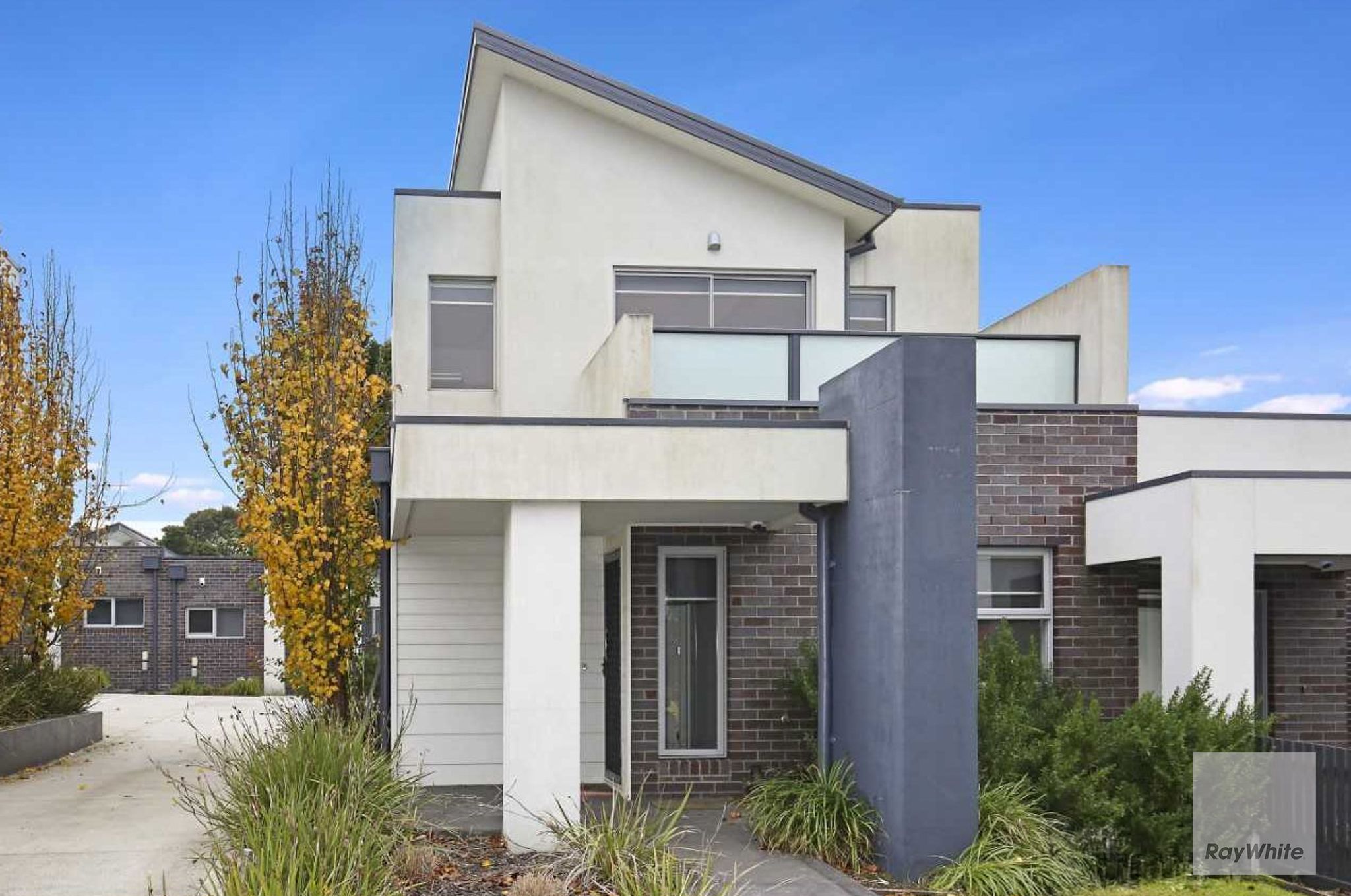8/97-99 Whitelaw Street — photo from Ray White Bundoora