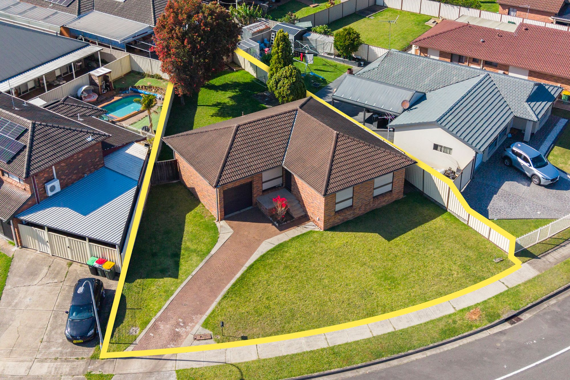 12 Kingfisher Avenue, Bossley Park, NSW 2176