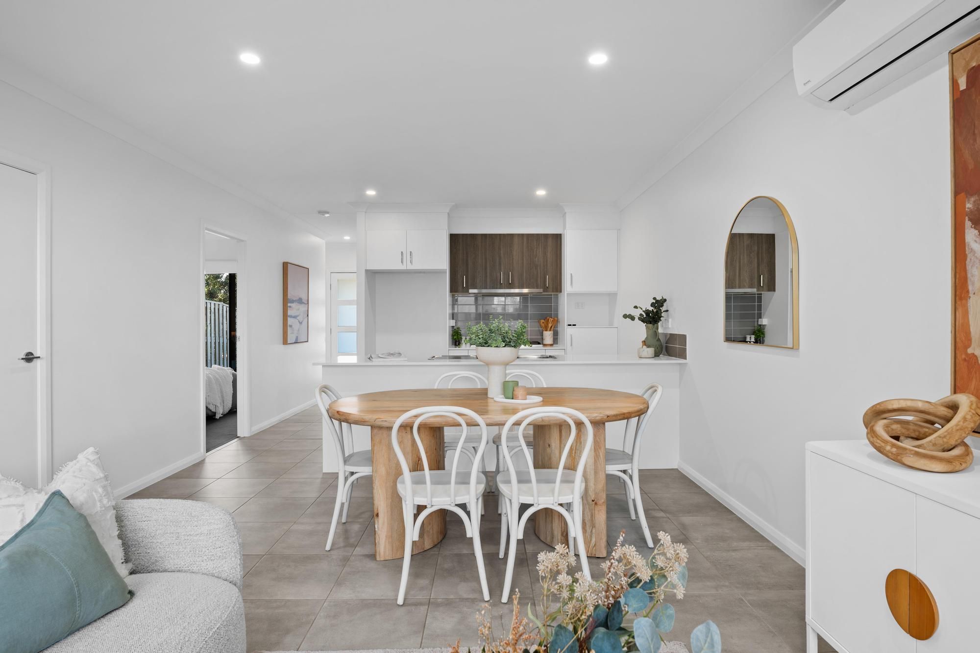 8 Torrens Parkway — photo 6 of 21