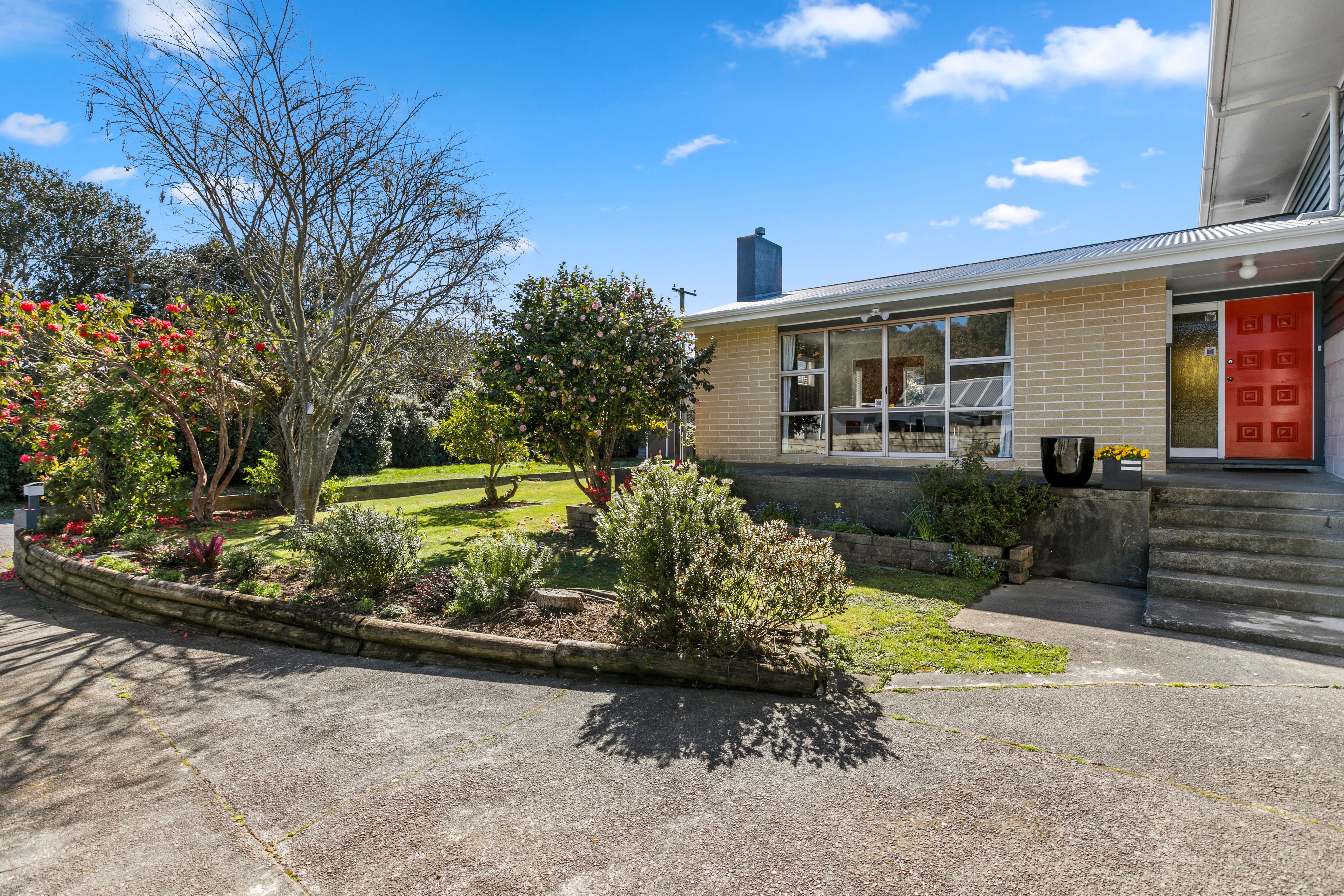 17 Rowe Parade, Wainuiomata, Lower Hutt City