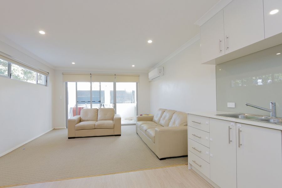1/5 Parkview Parade, Redcliffe, WA 6104