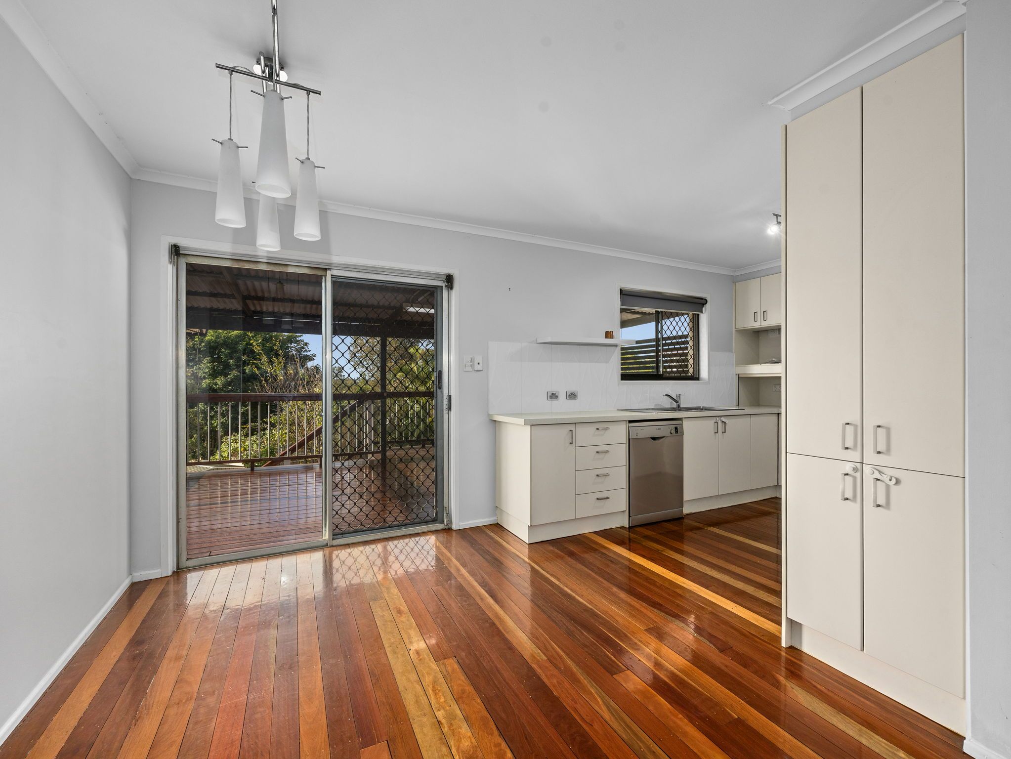 5 Olbern Crescent — photo 8 of 22