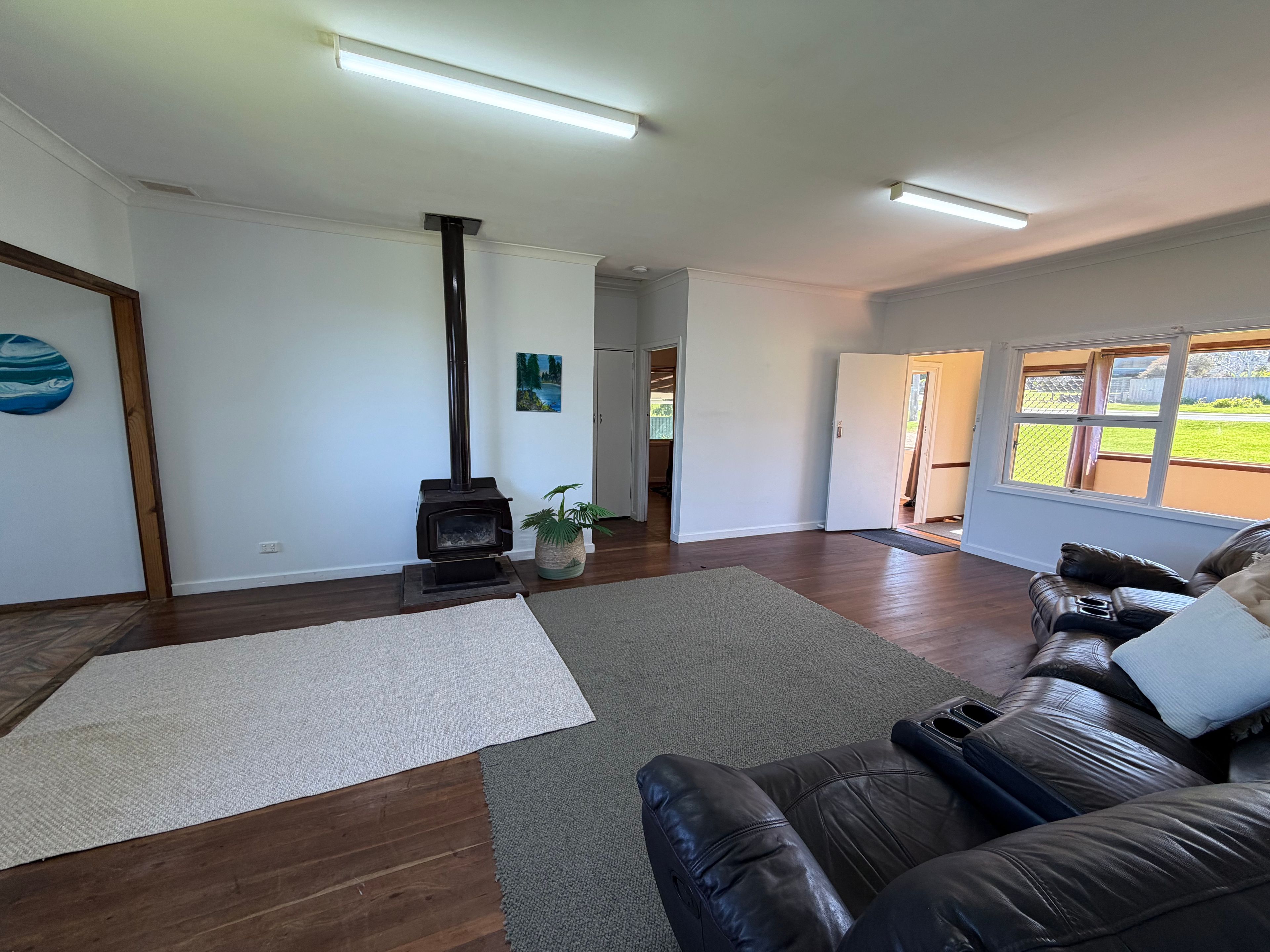 21 Walpole Street East — photo 5 of 18