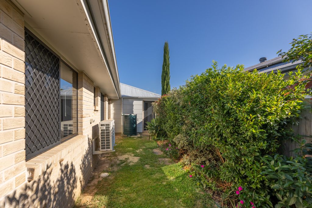 17 Newton Street — photo 16 of 25