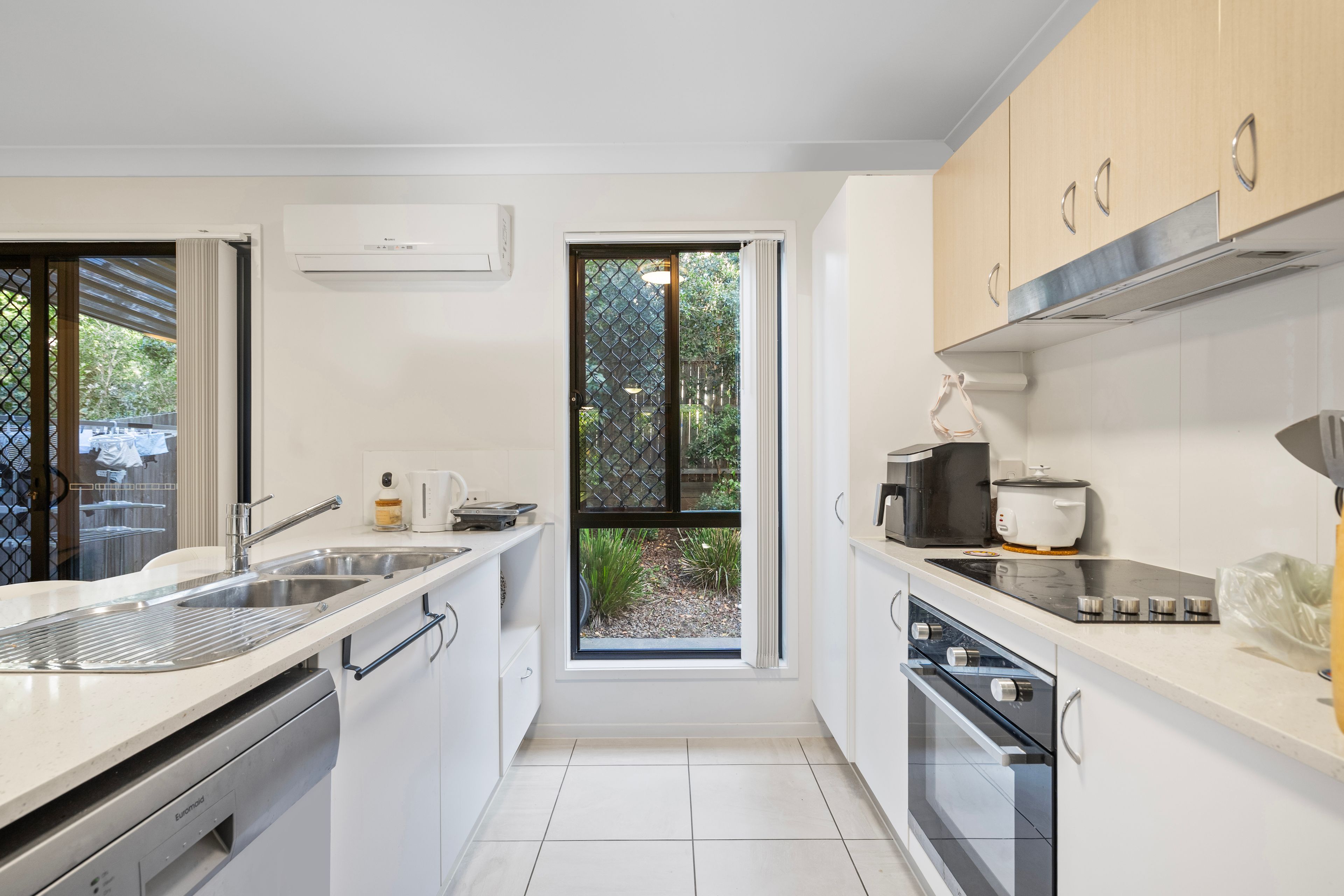 43/23 Earl Street — photo 4 of 14