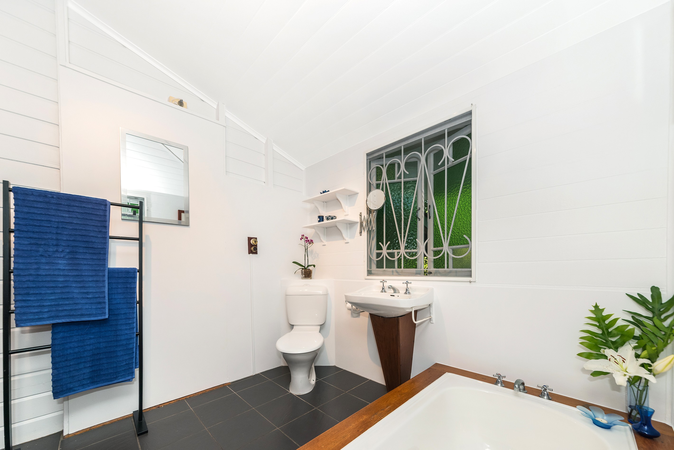 47 Ackers Street, Hermit Park, QLD 4812