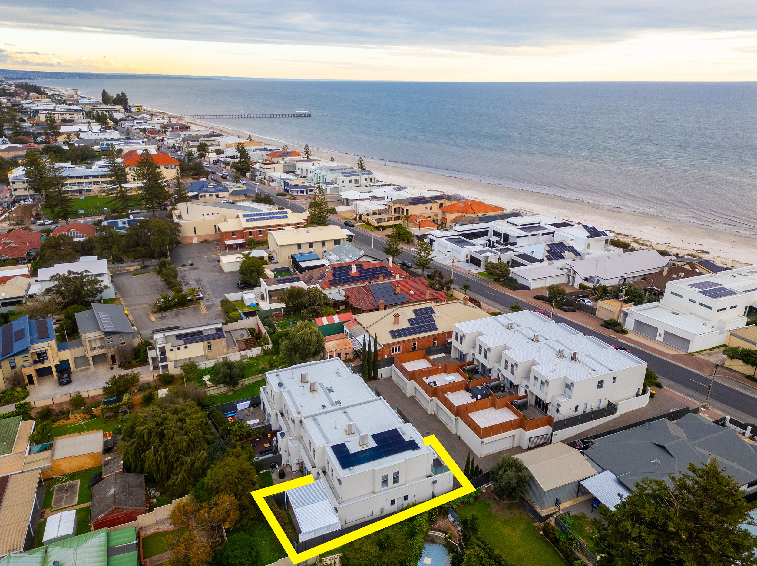 8/432 Seaview Road — photo from Ray White Henley Beach