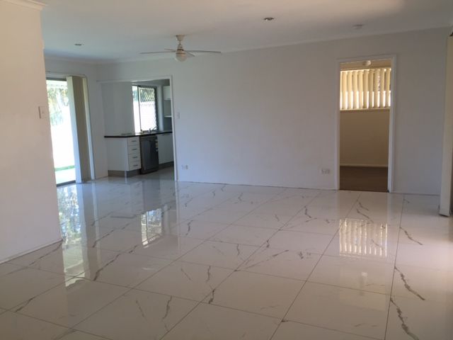 36 Poinciana Boulevard, Broadbeach Waters, QLD 4218