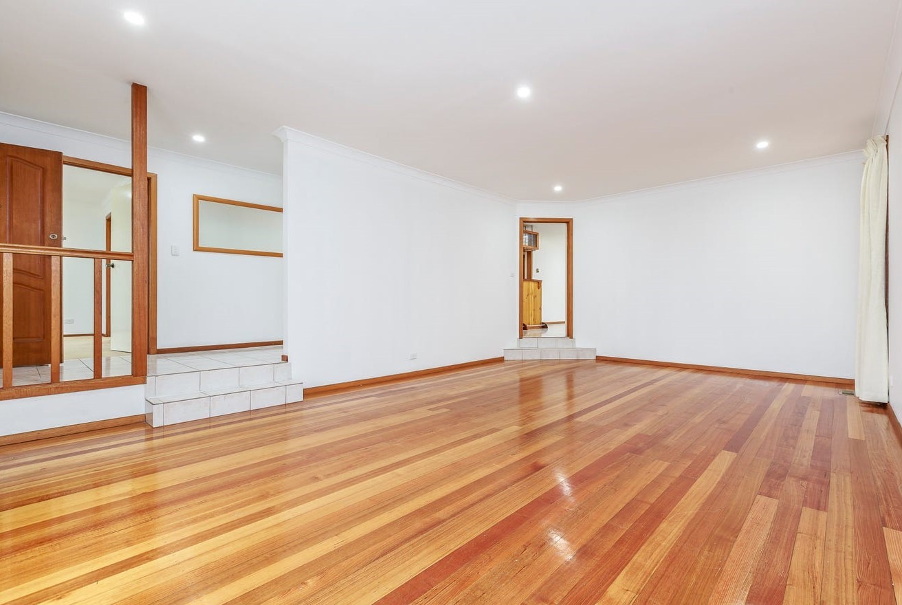 24 Woodside Drive, Rowville, VIC 3178