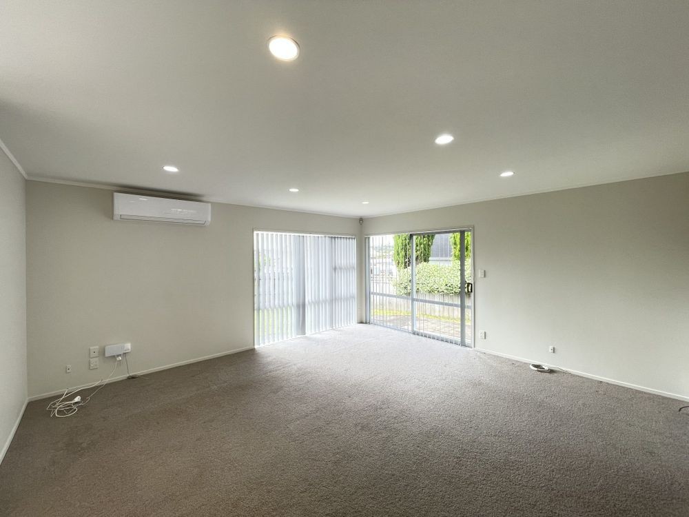 2/34 Simmental Crescent, Somerville, Manukau City