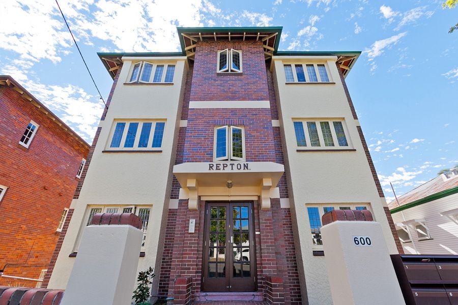 2/600 Lower Bowen Terrace — photo 13 of 14