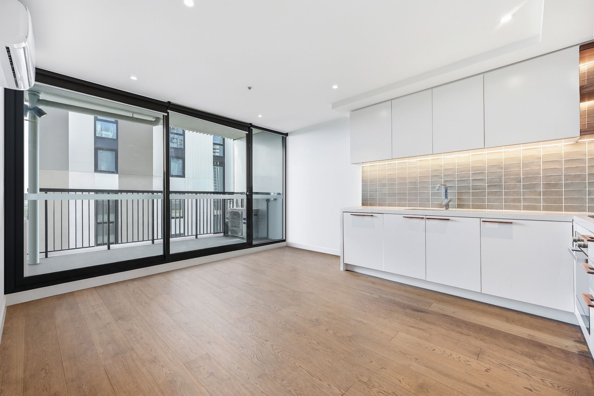 602/19-21 Poplar Street, Box Hill, VIC 3128