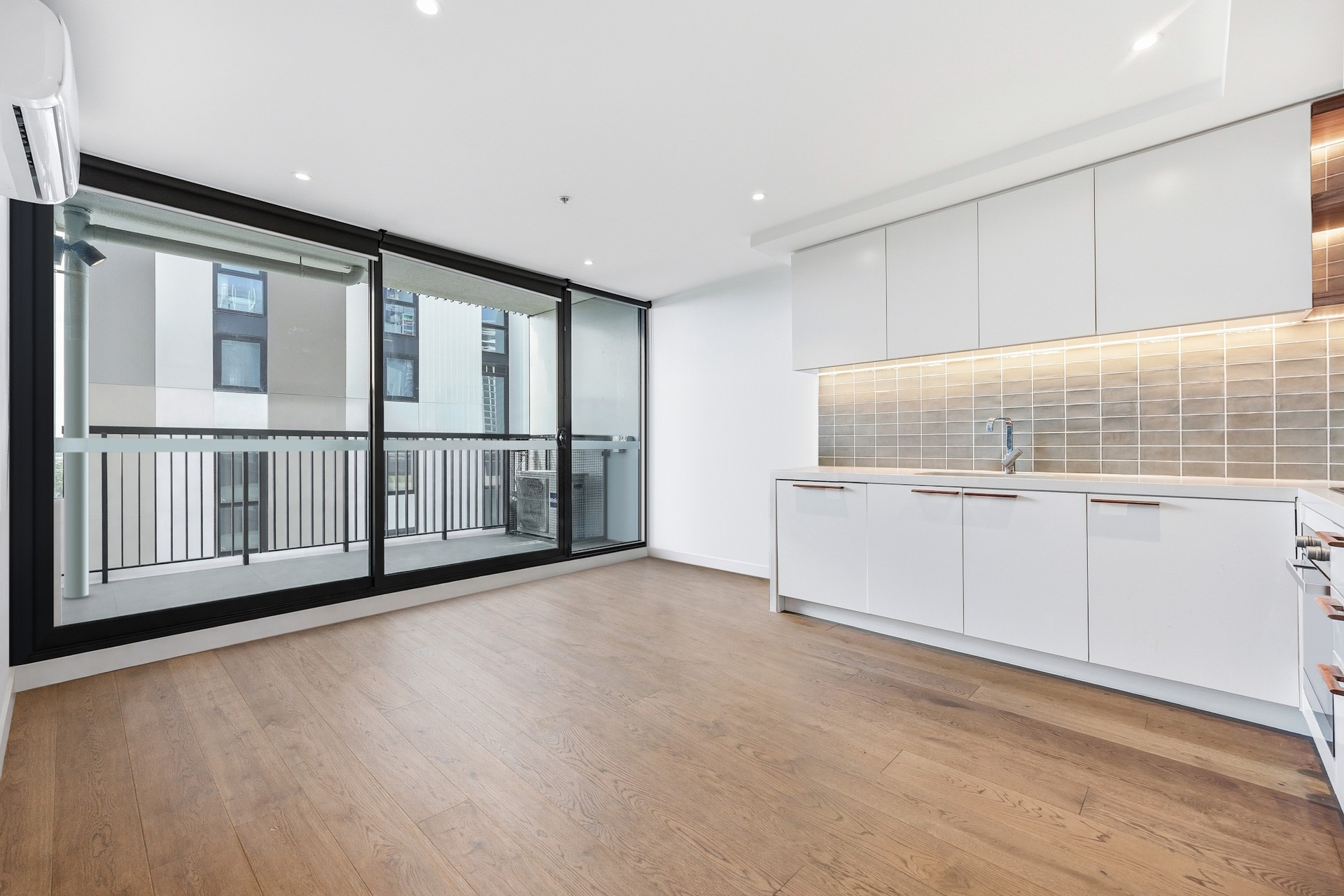 602/19-21 Poplar Street, Box Hill, VIC 3128