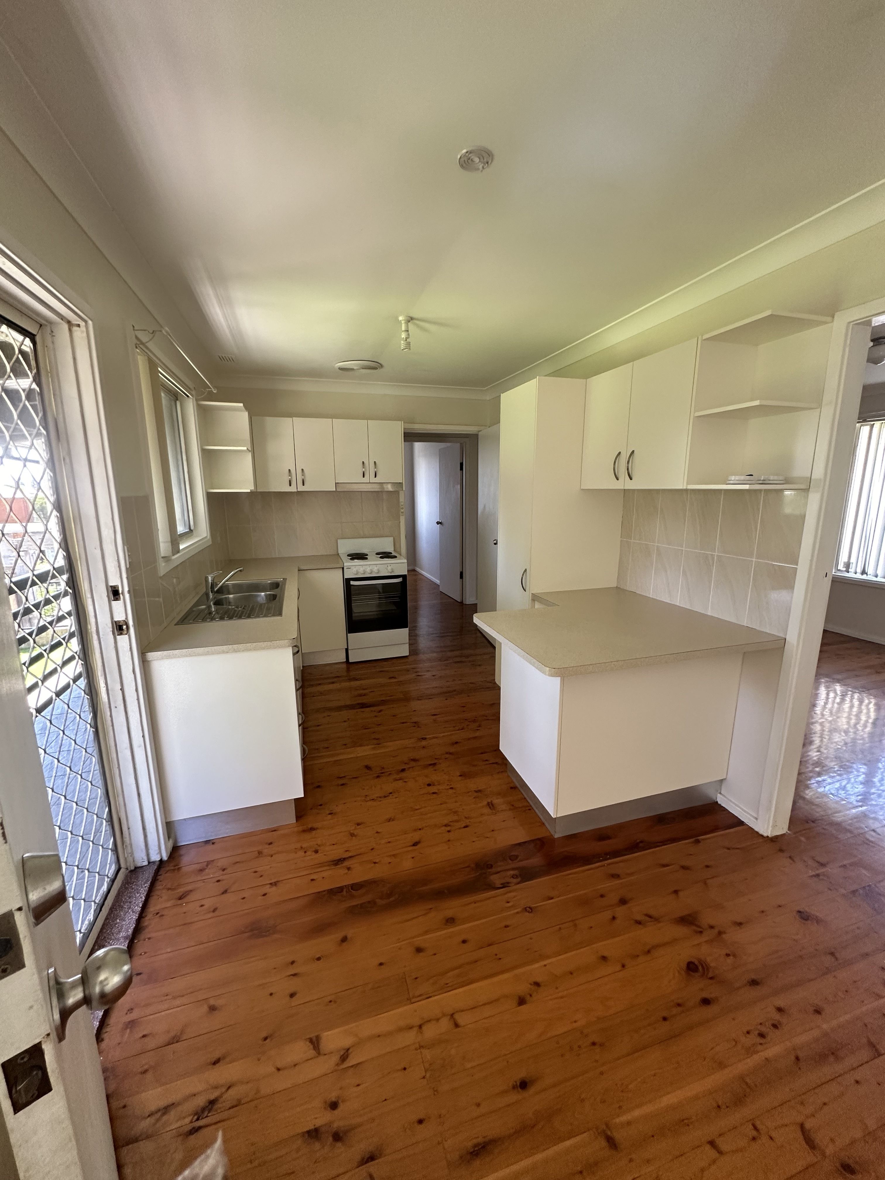 22 Kingsley Drive, Lake Heights, NSW 2502