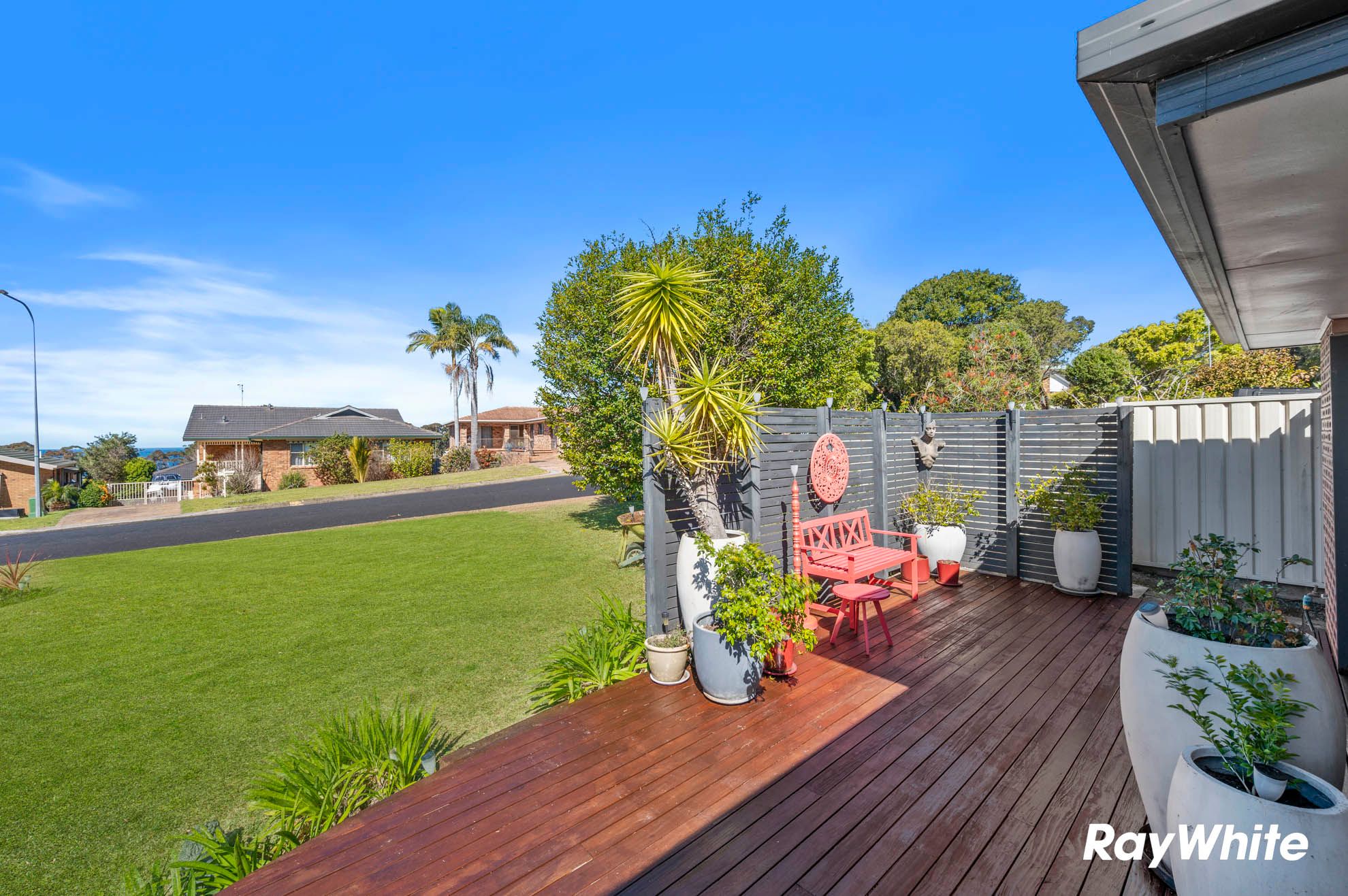 8 Wills Crescent — photo 23 of 30