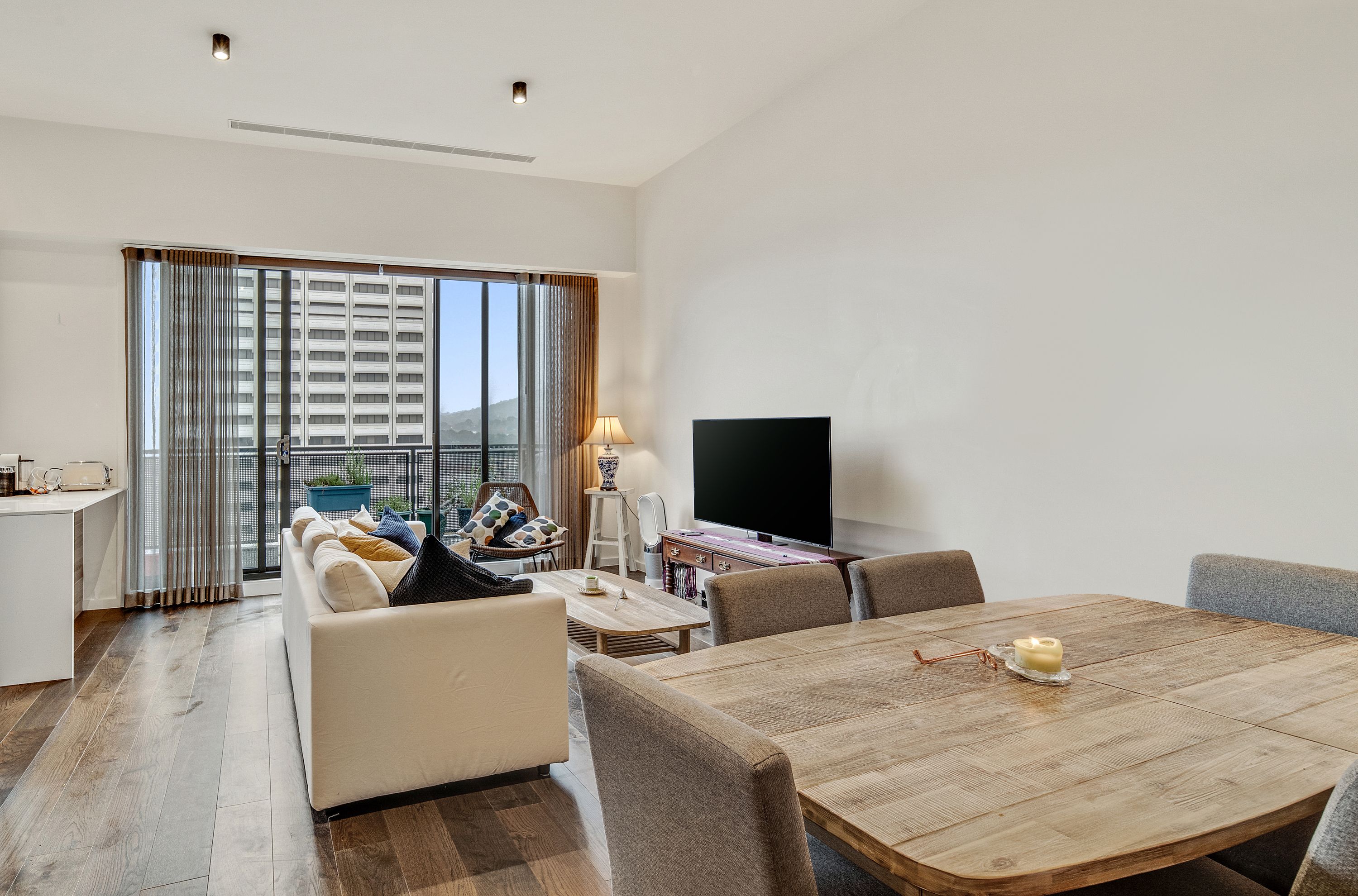 811/45 Furzer Street, Phillip, ACT 2606