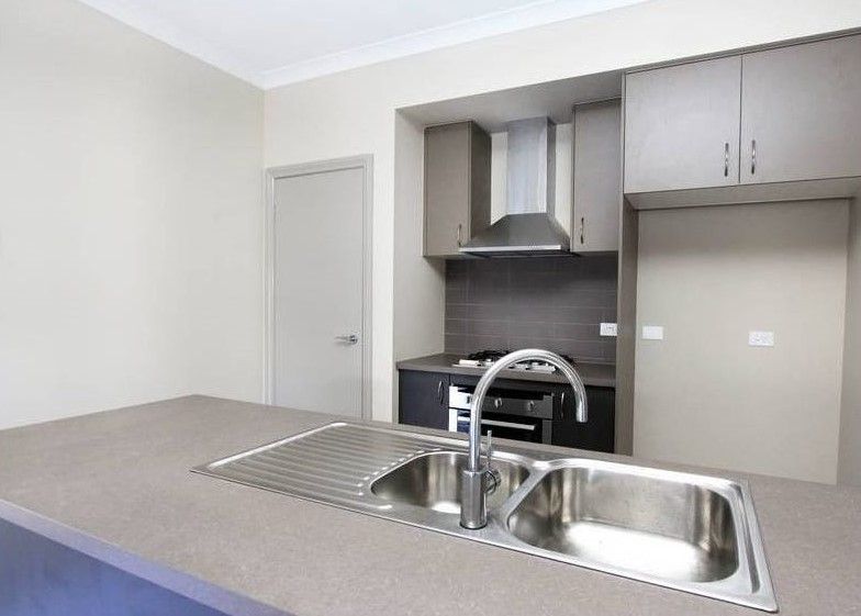 21 Rockpool Road, Truganina, VIC 3029