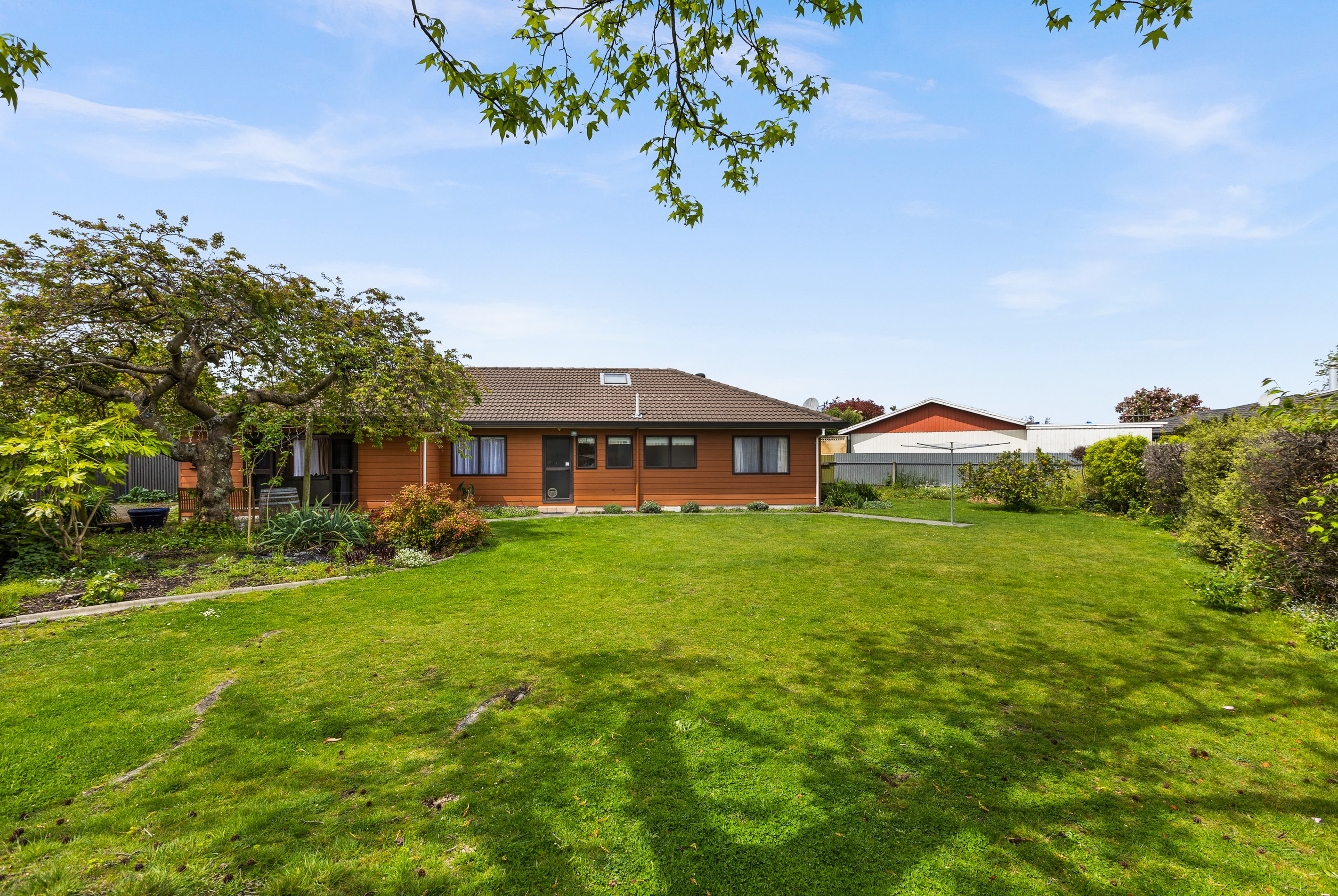 1311 Caroline Road, Mayfair, Hastings District