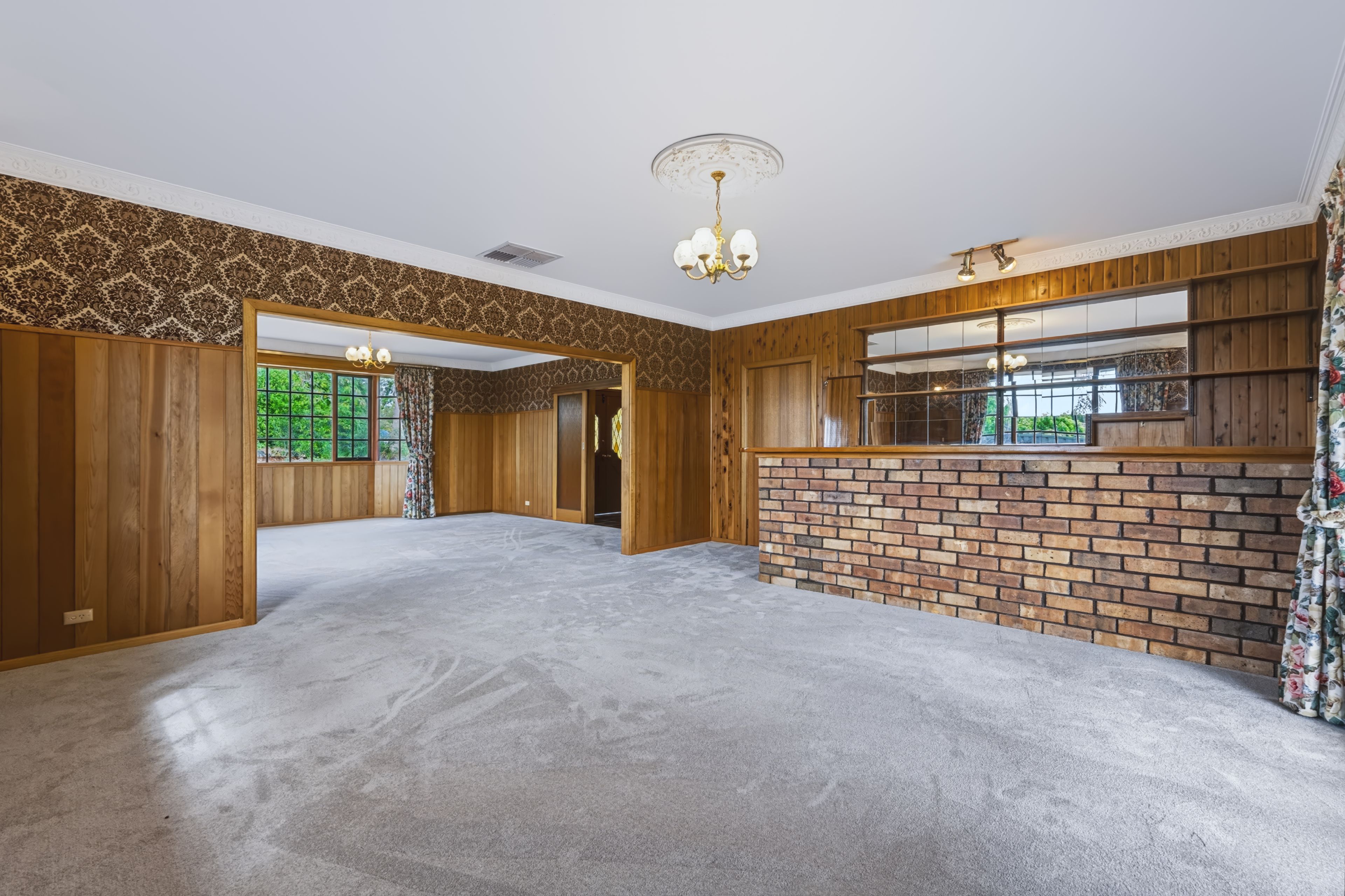 98 Green Valley Drive — photo 5 of 27