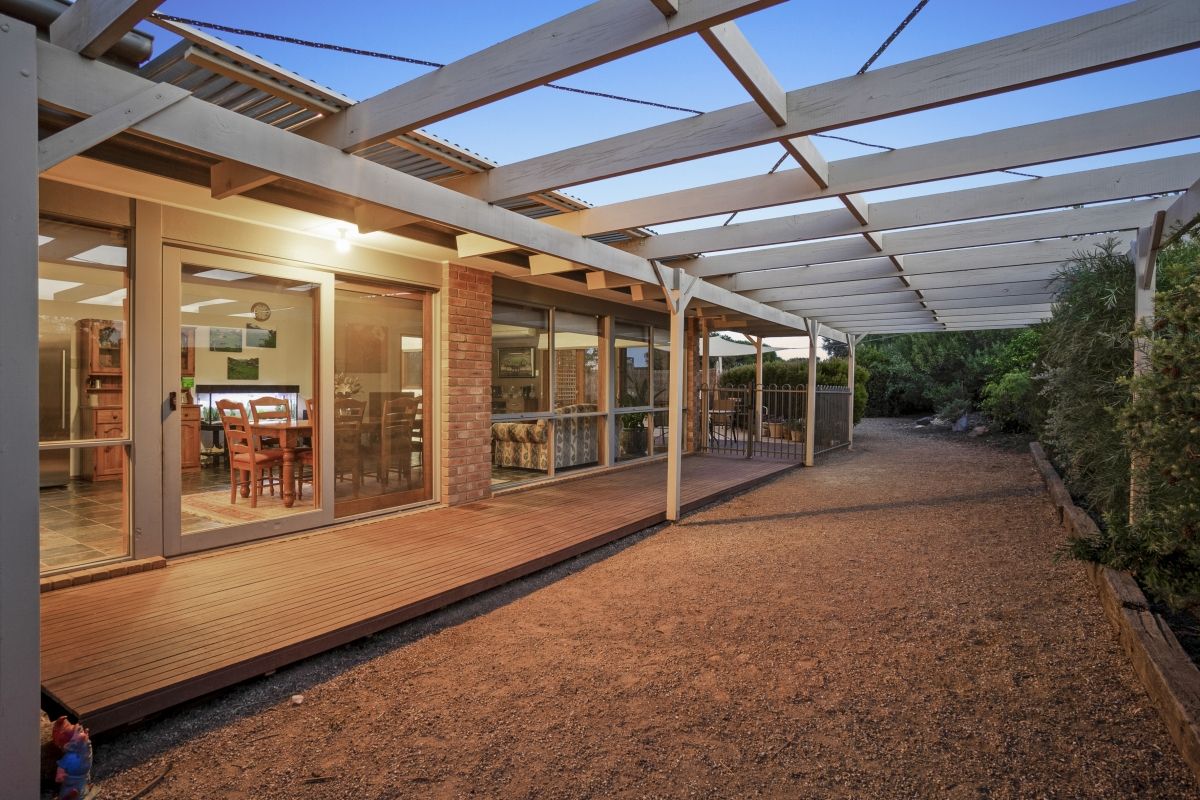25 Hopetoun Road, Werribee, VIC 3030