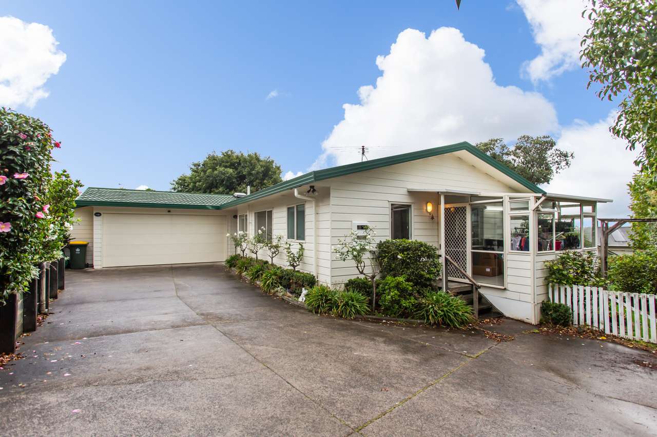 127A Cook Street, Howick, Manukau City Real Estate Ray White New